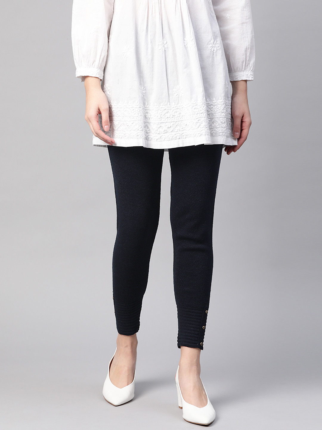 

W Women Navy Blue Solid Knitted Winter Leggings