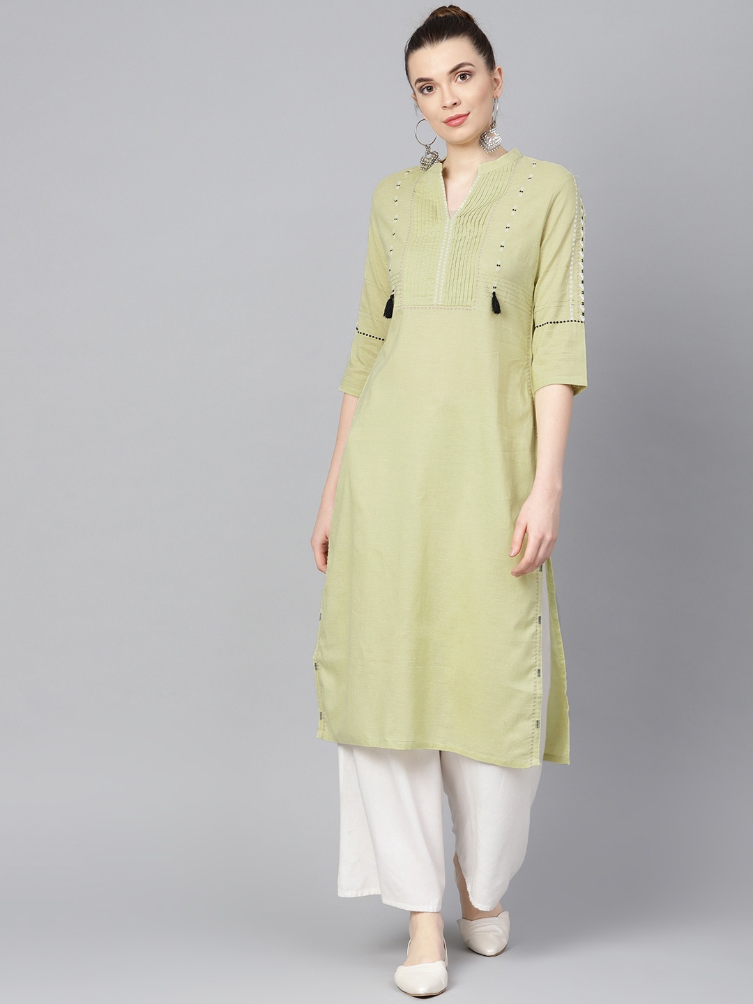 

W Women Green Yoke Design Straight Kurta