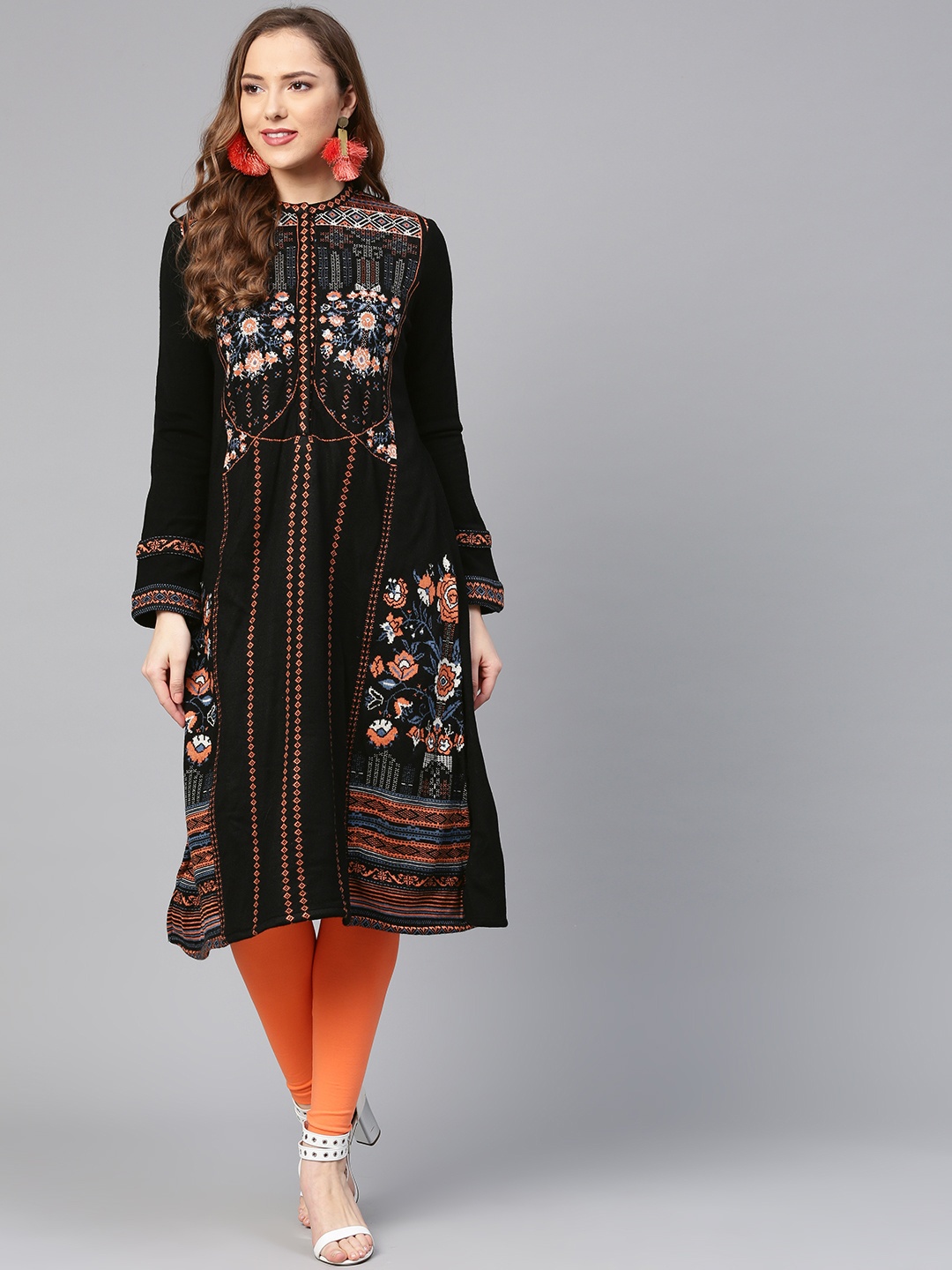 

W Women Black & Peach-Coloured Woven Design A-Line Kurta