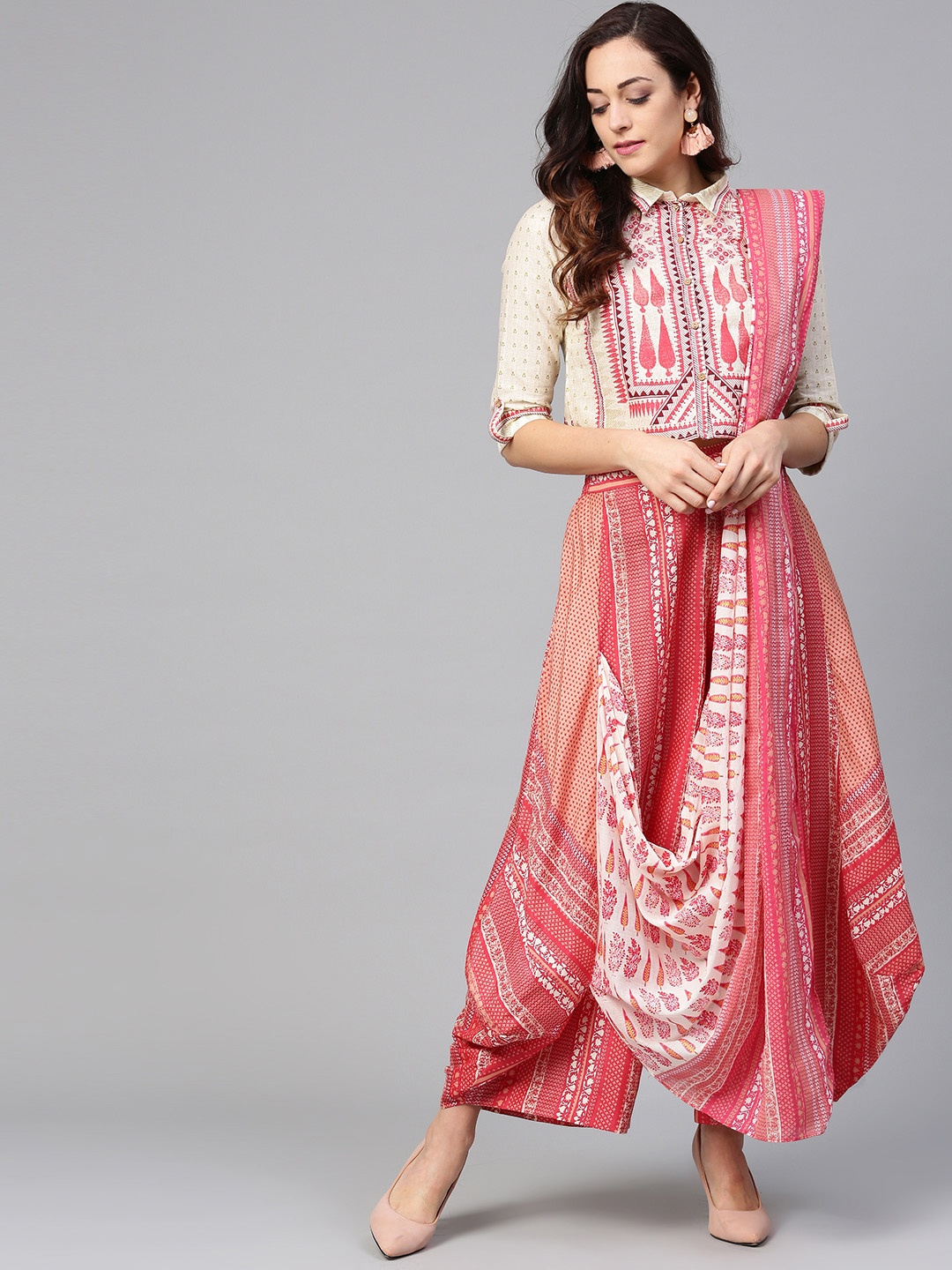 

W Women Pink & Off-White Printed Clothing Set