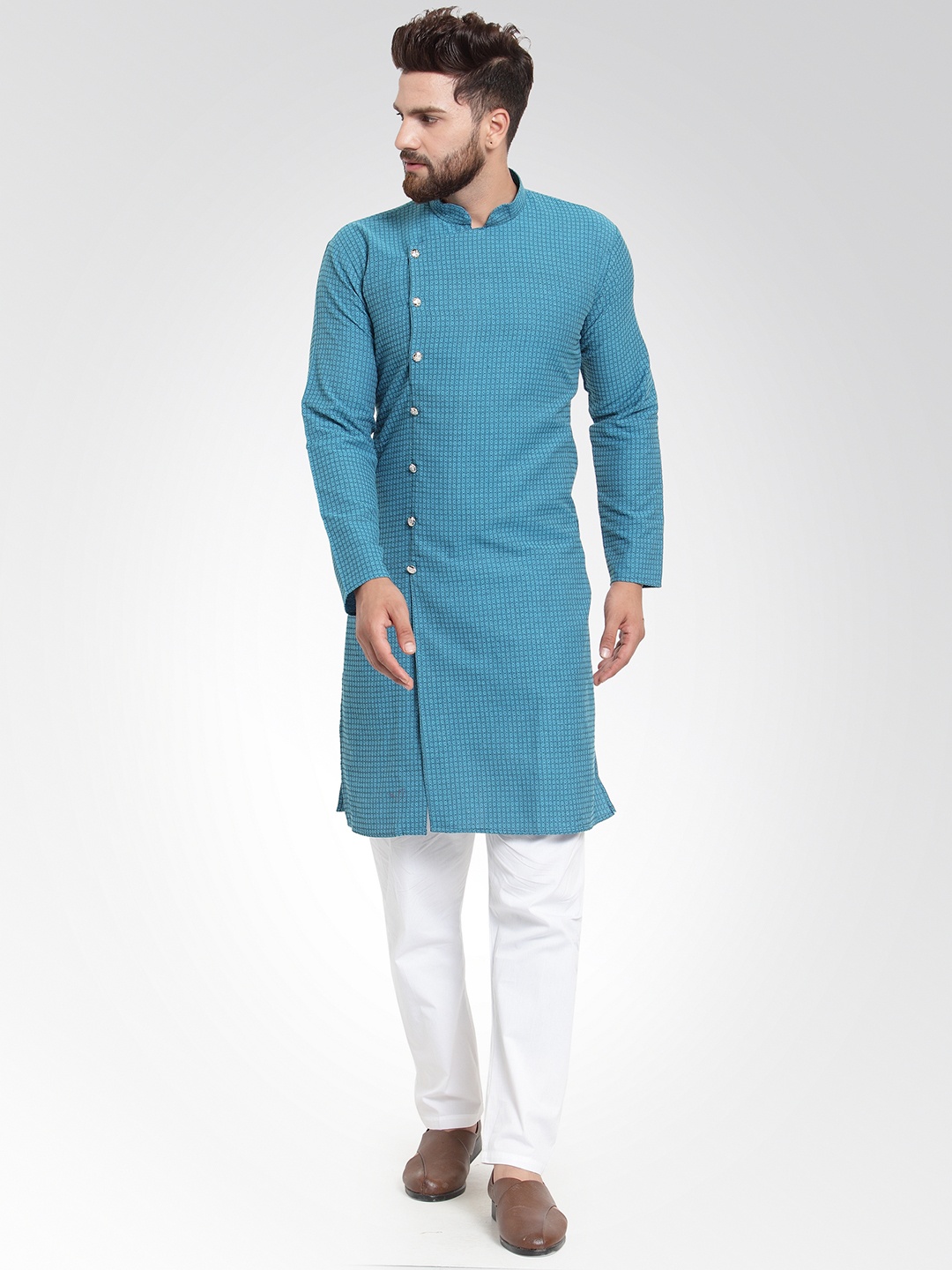 

Jompers Men Green Self Design Kurta with Salwar