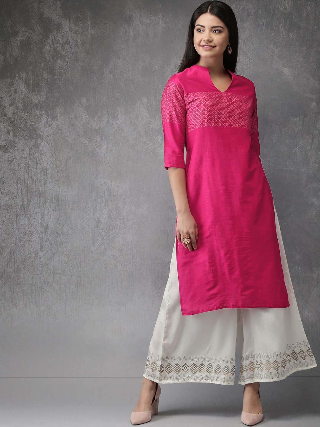 

Anouk Women Fuchsia & Off-White Printed Kurta with Palazzos