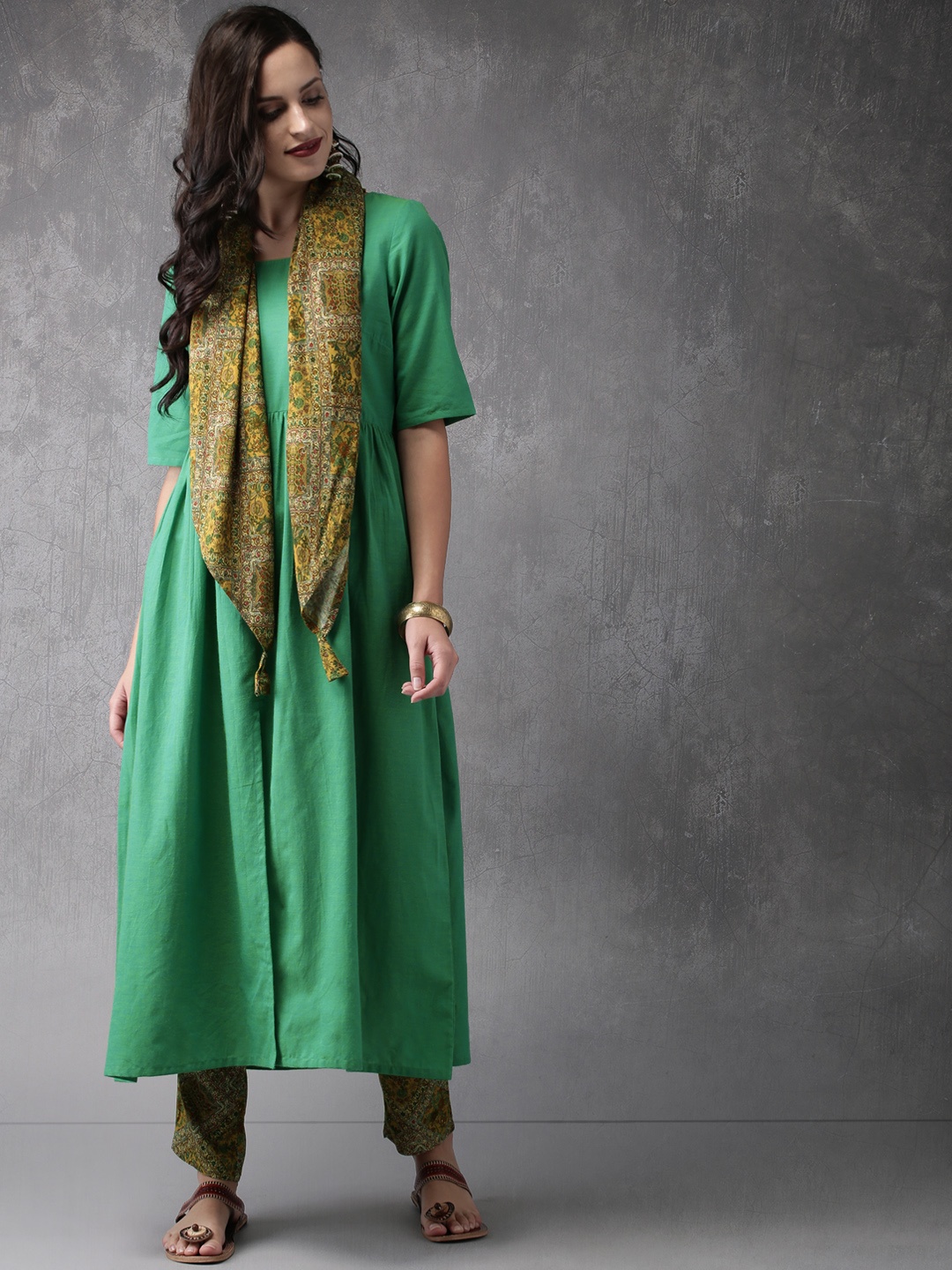 

Anouk Women Green & Mustard Yellow Solid Kurta with Trousers & Scarf