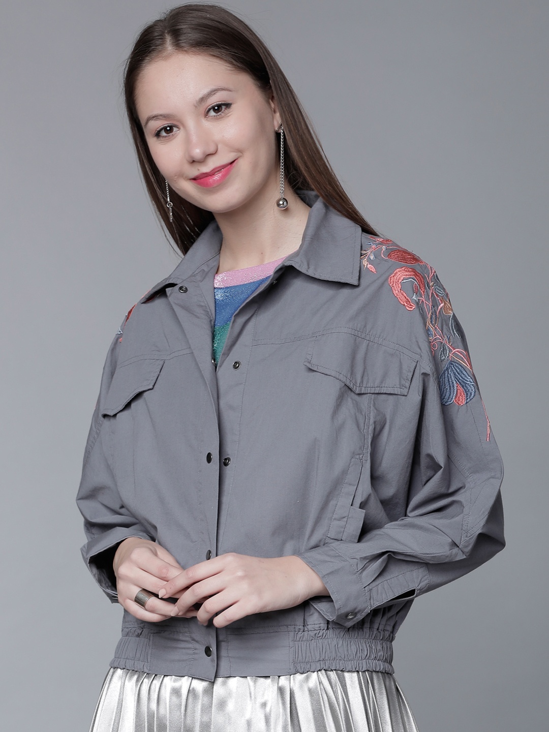 

Tokyo Talkies Women Grey Solid Bomber Jacket