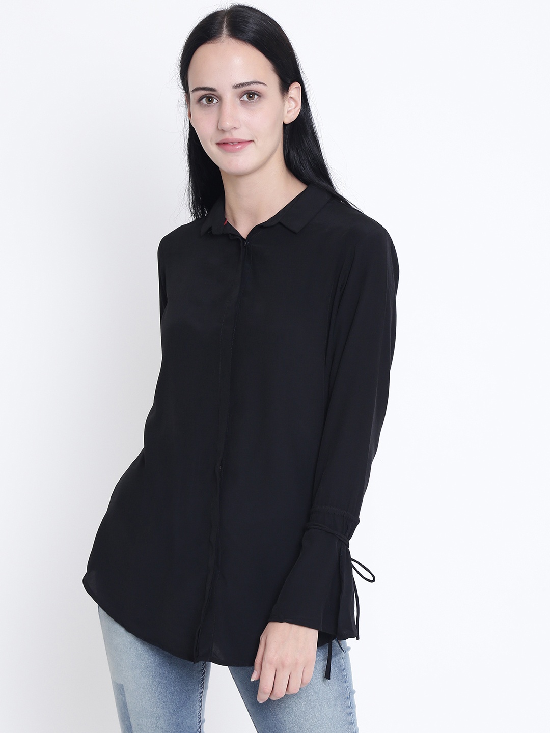 

Crimsoune Club Women Black Standard Slim Fit Solid Casual Shirt