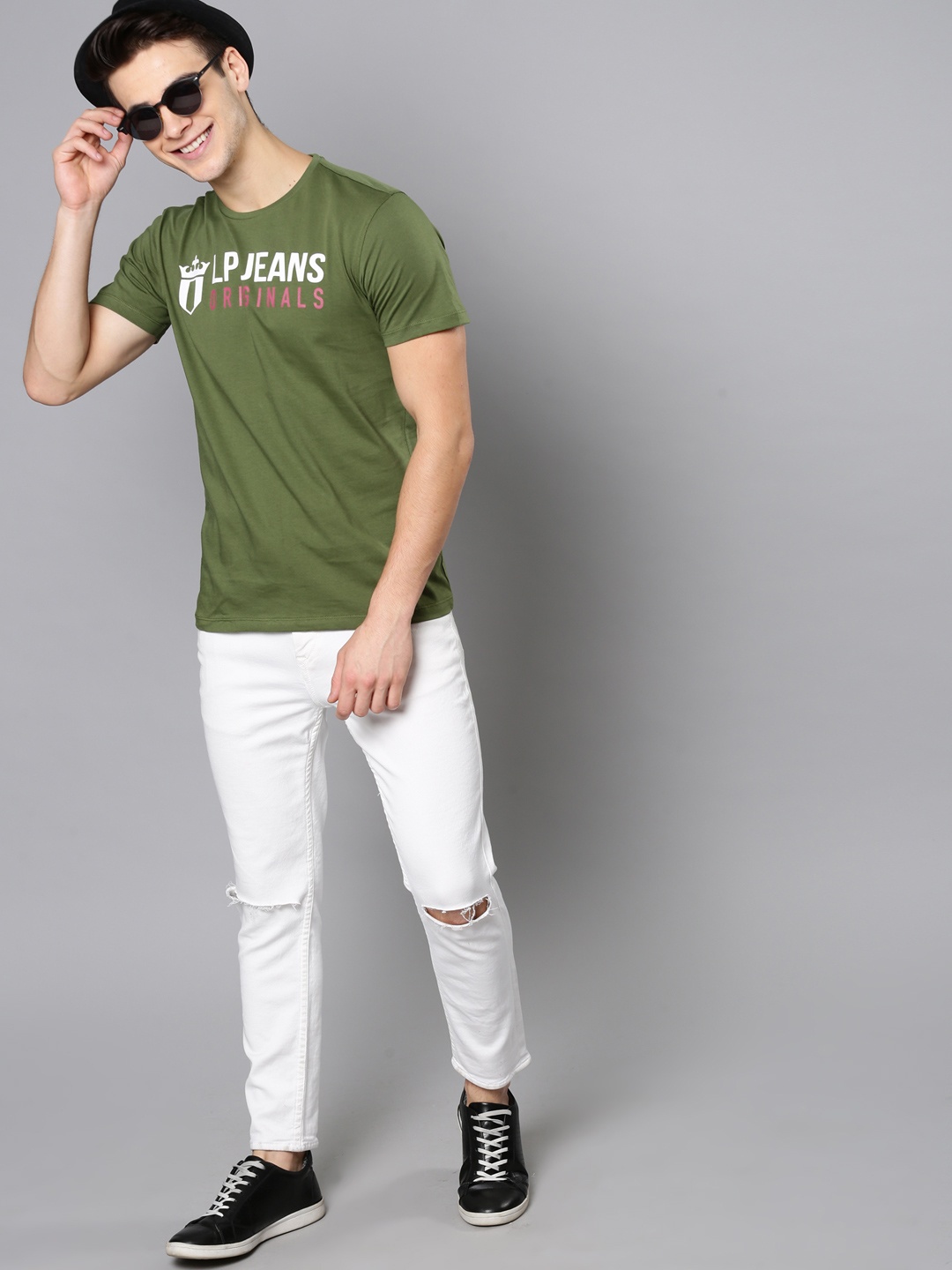 

Louis Philippe Jeans Men Olive Green Printed Round Neck Slim Fit T-shirt