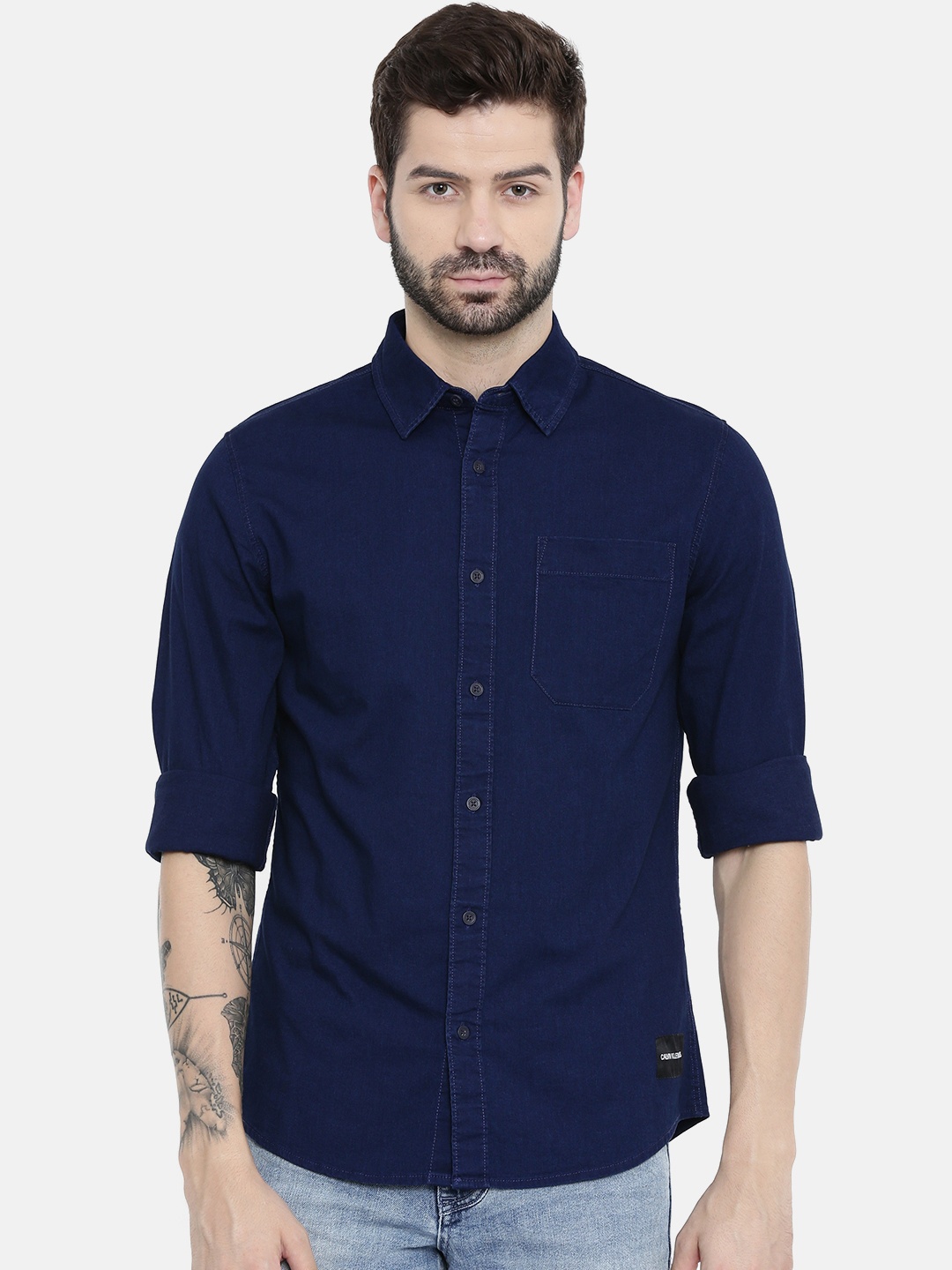 

Calvin Klein Jeans Men Blue Slim Fit Solid Chambray Casual Shirt