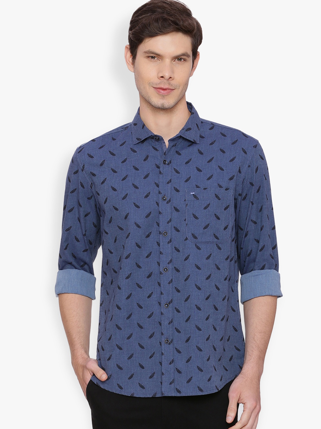 

Basics Men Blue Slim Fit Printed Casual Shirt