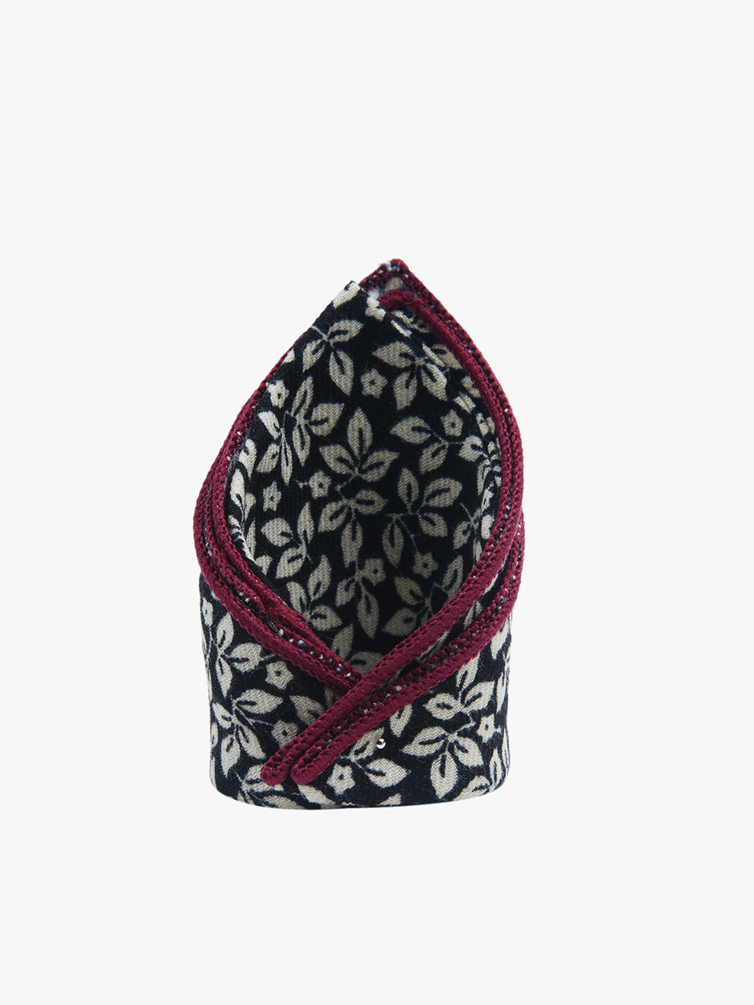 

Tossido Men Black Woven Design Pocket Square