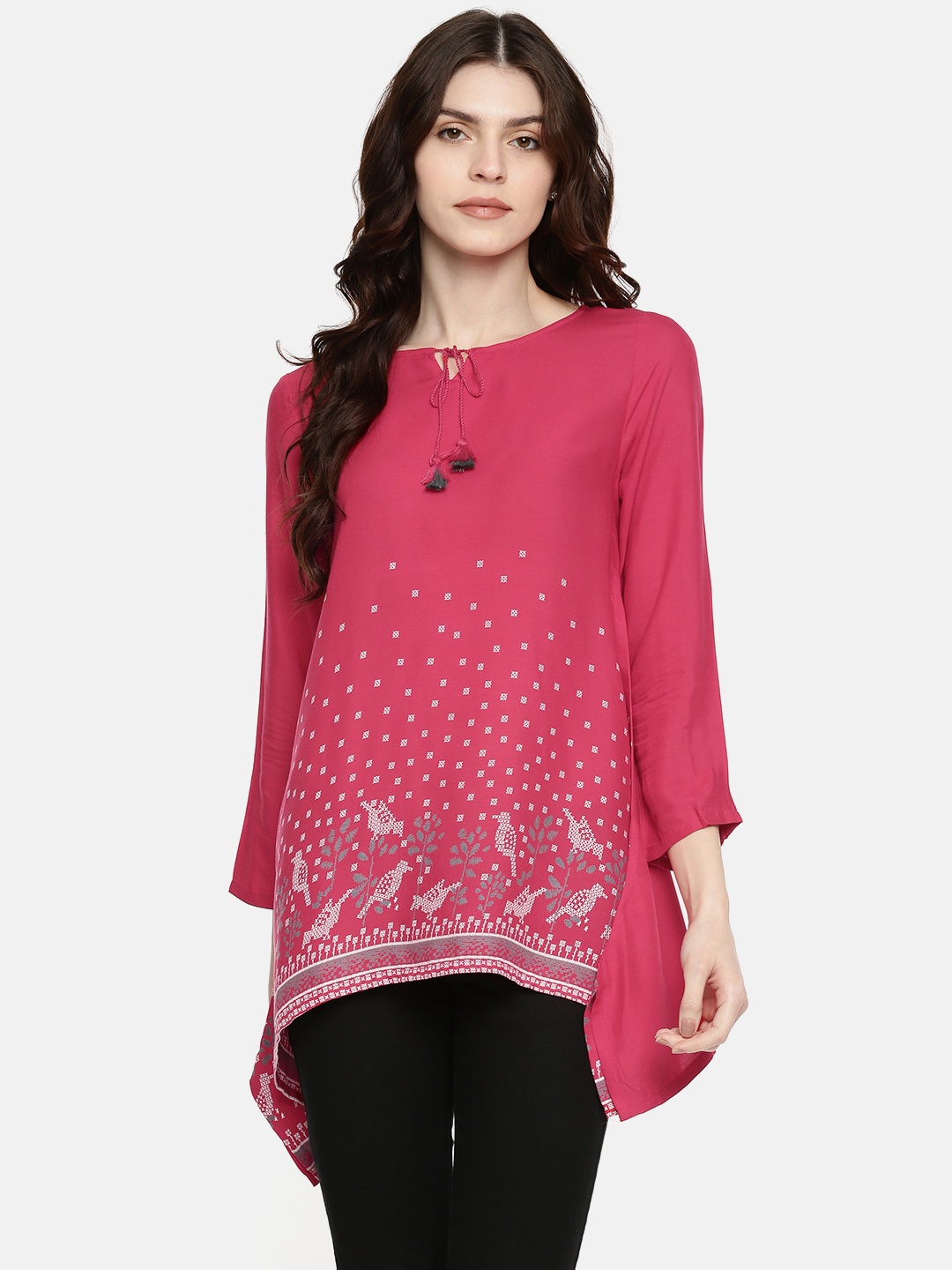 

Global Desi Women Magenta Printed Longline Top