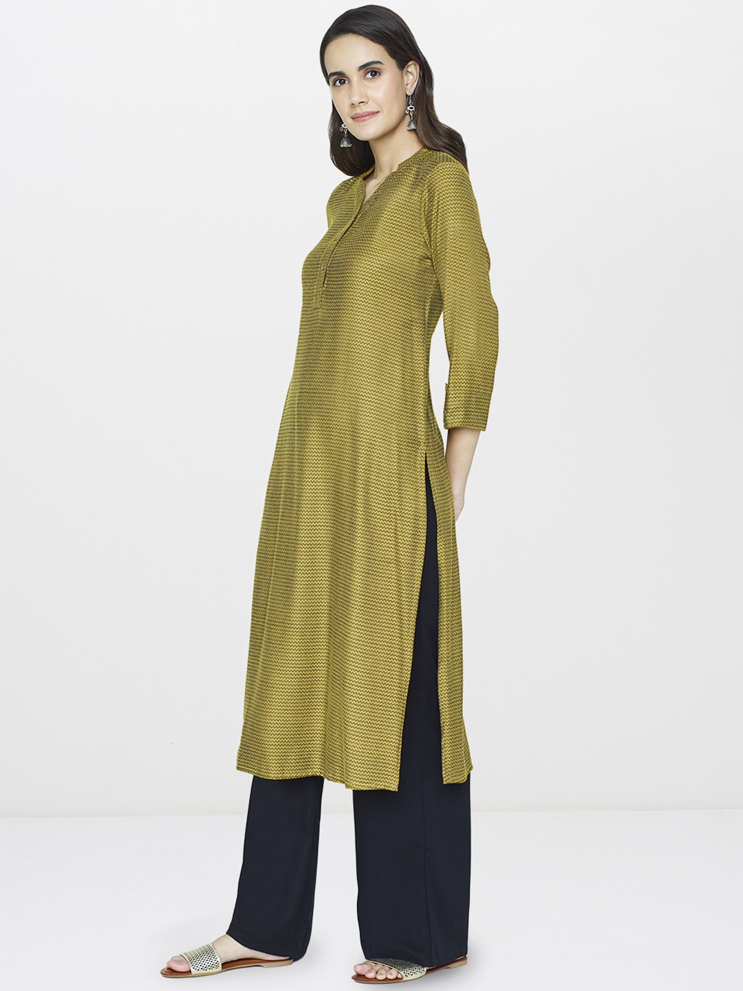 

Global Desi Women Yellow & Olive Green Woven Design Straight Kurta
