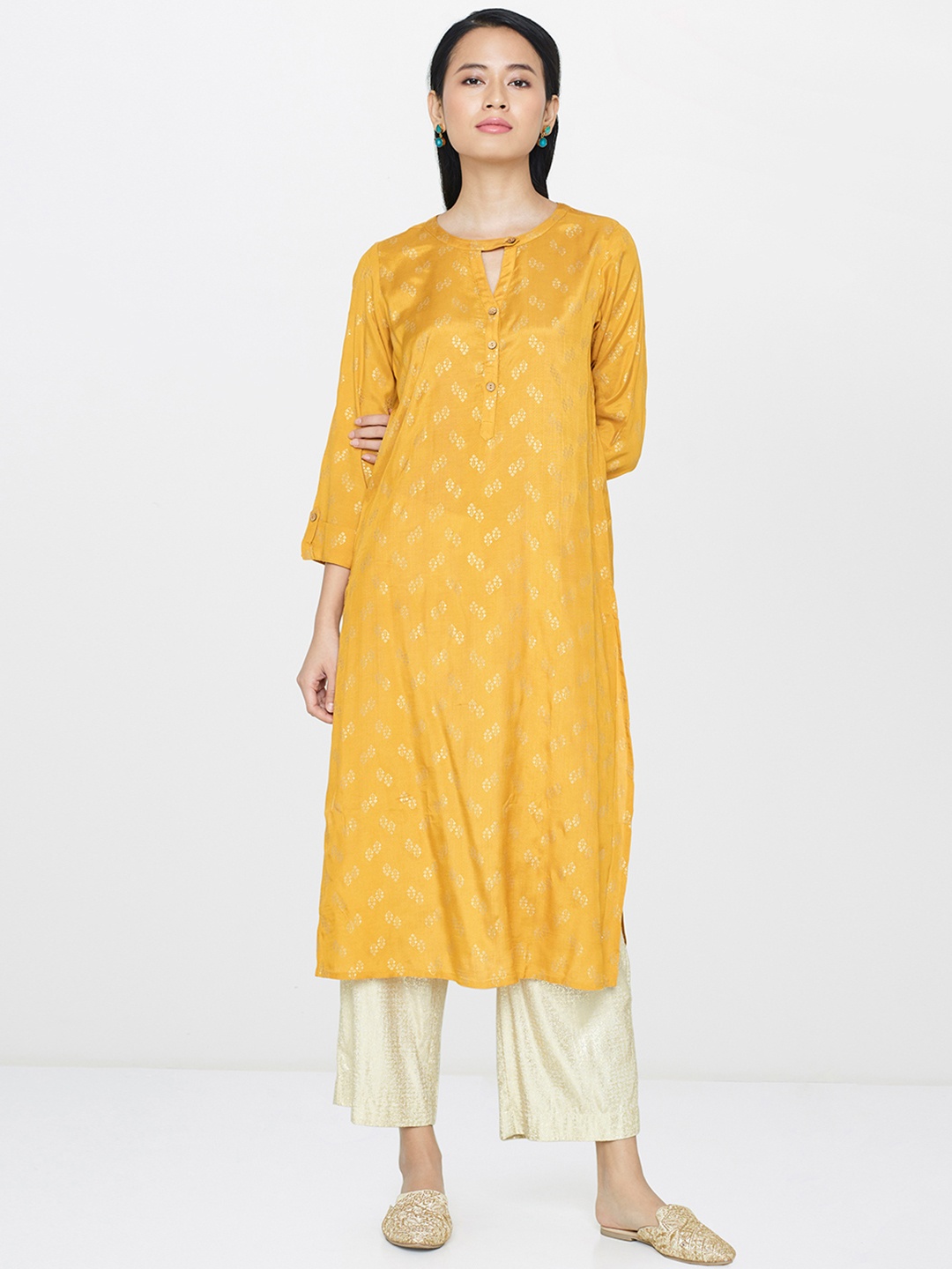 

Global Desi Women Mustard Yellow Foil Printed Straight Kurta