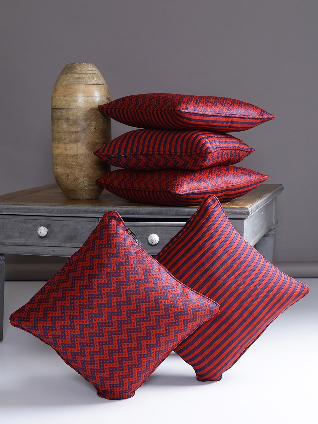 

ROMEE Maroon Set of 5 Striped Square Cushion Covers