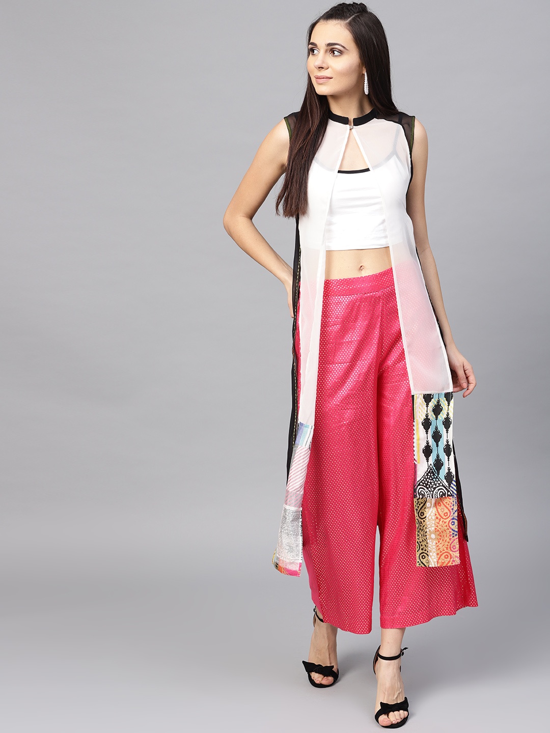 

W Black & White Printed Button Shrug
