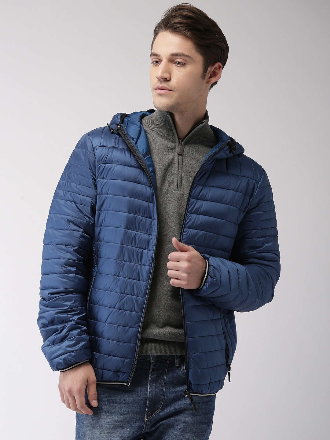 

Celio Men Blue Solid Water Repellent Puffer Jacket