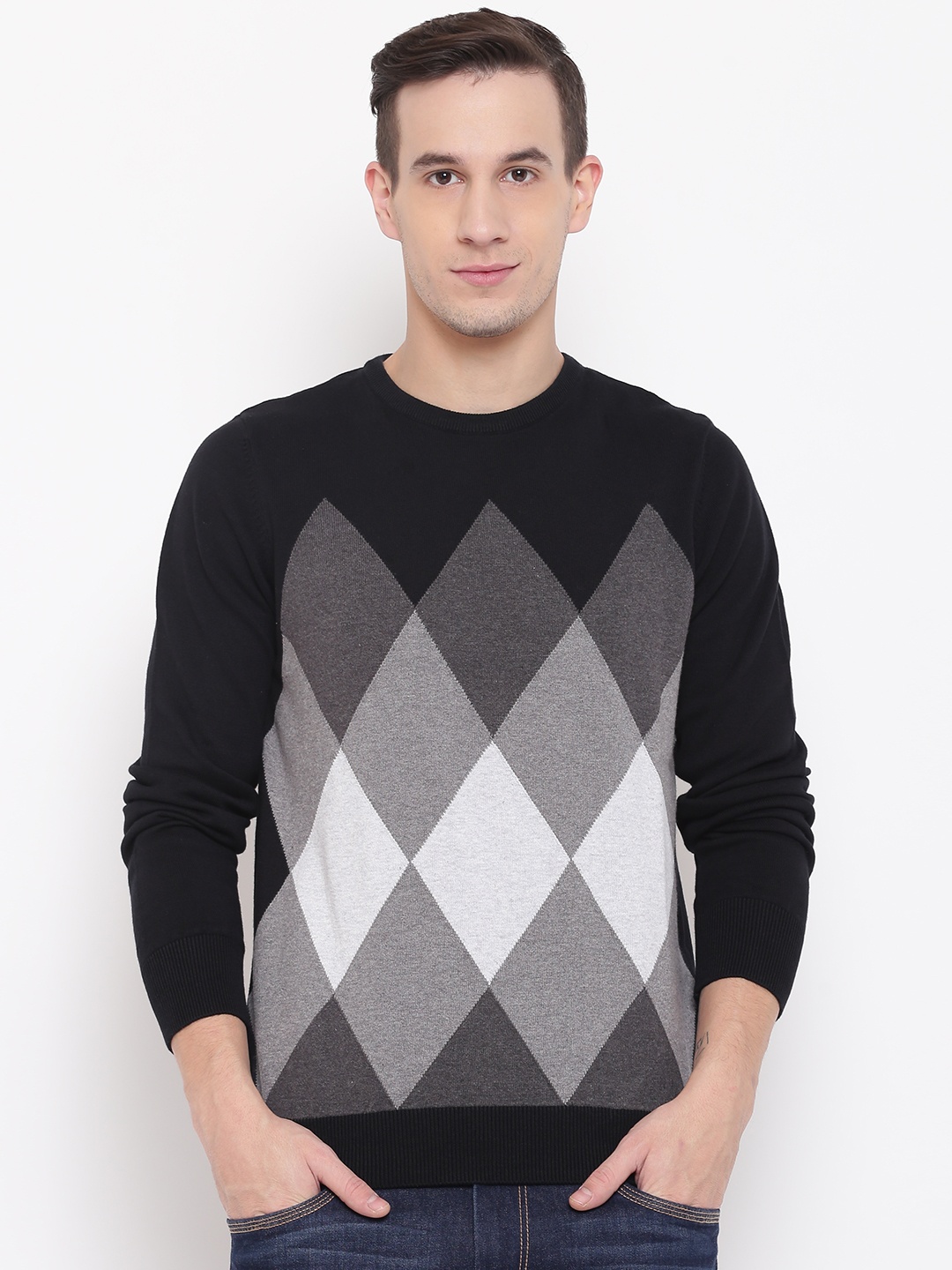 

Celio Men Black & Grey Printed Sweater
