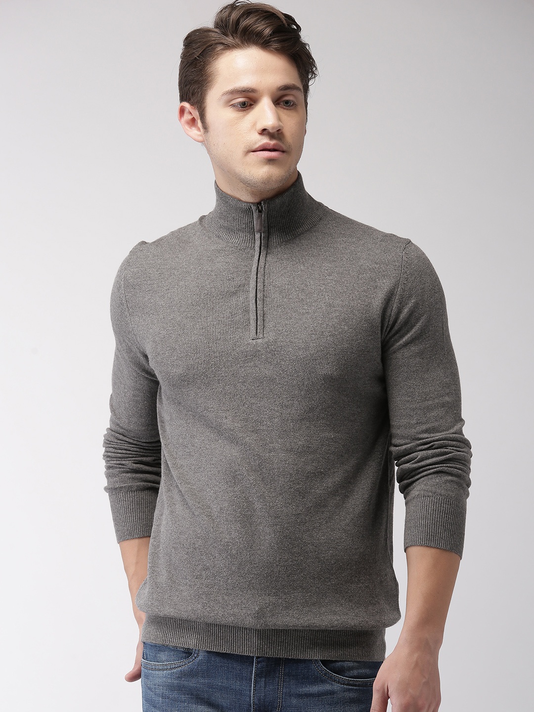 

Celio Men Grey Solid Pullover Sweater