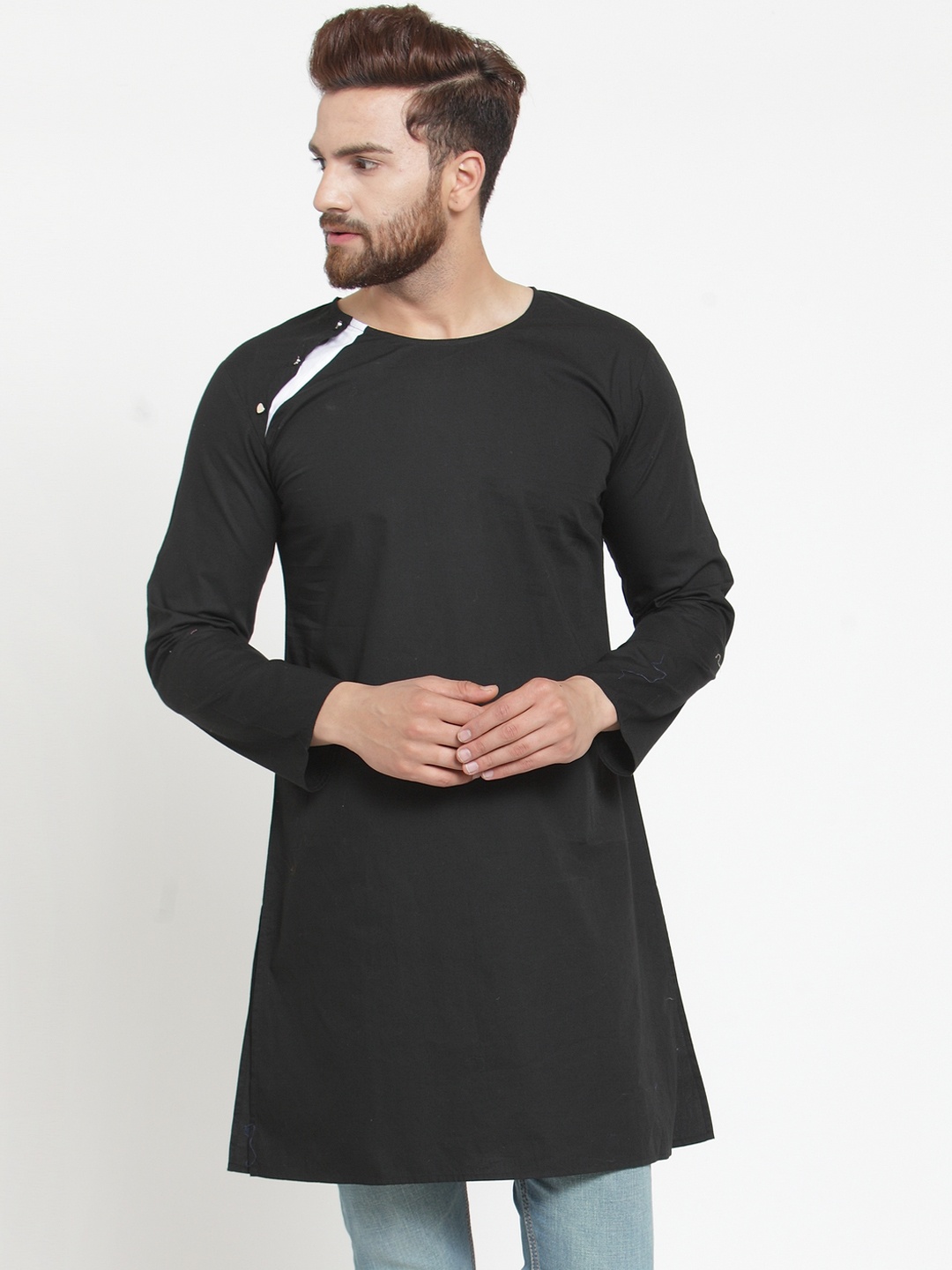 

Purple State Men Black Solid Straight Kurta