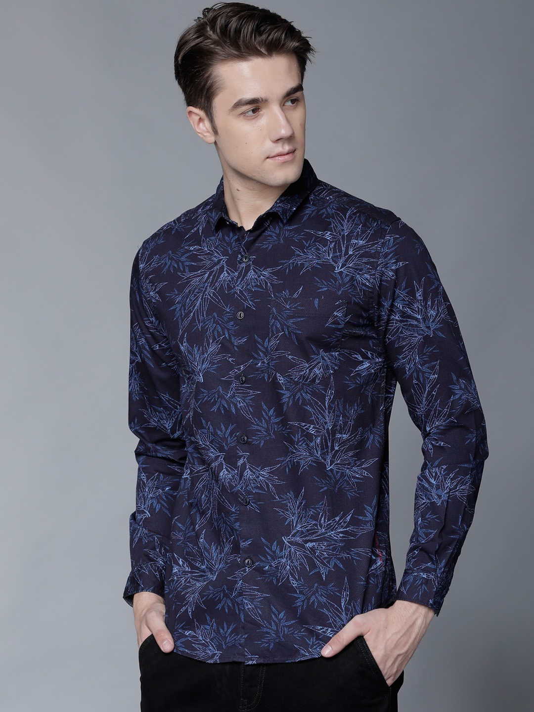 

LOCOMOTIVE Men Navy Blue Slim Fit Printed Casual Shirt