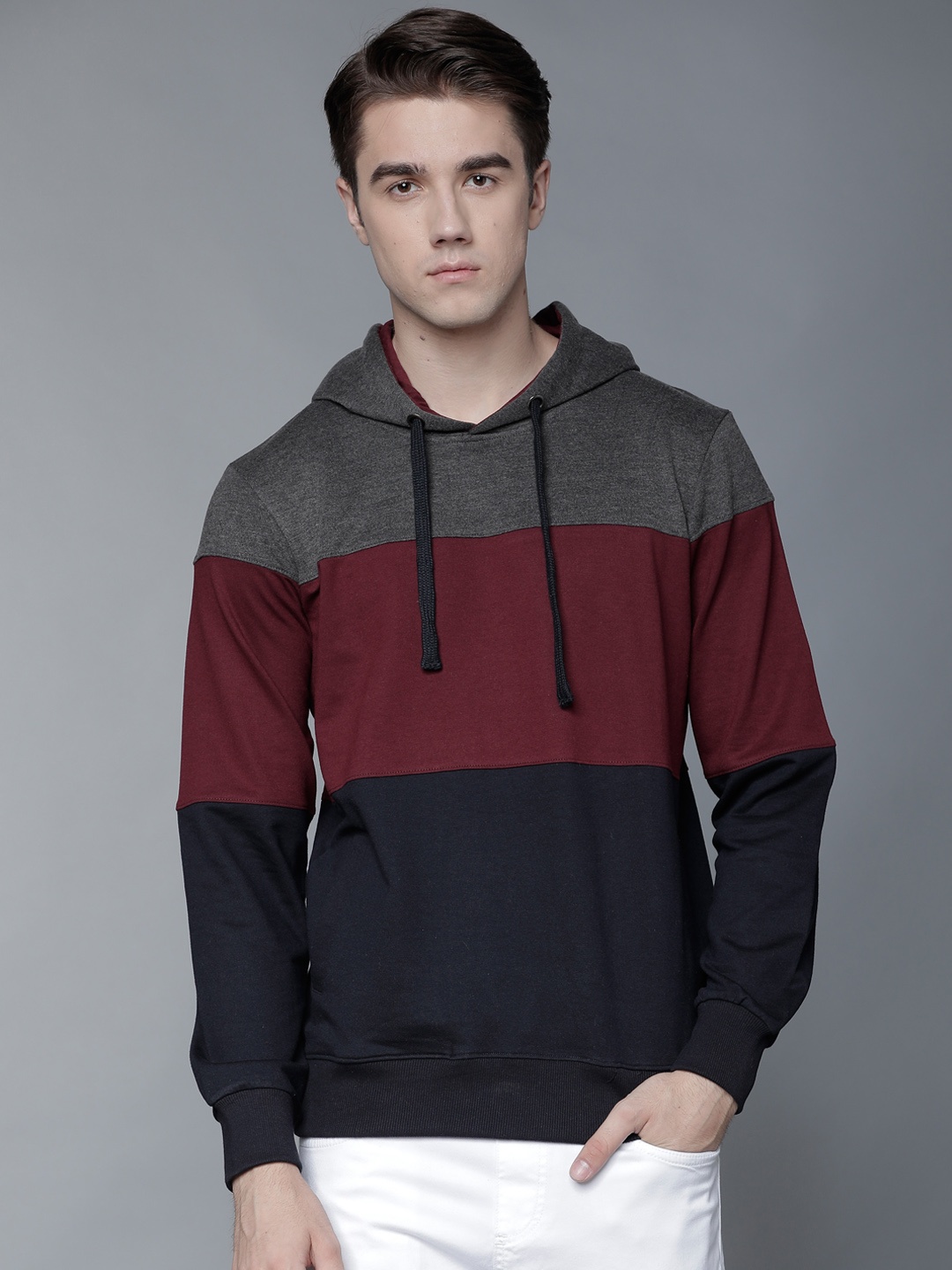 

HIGHLANDER Men Black & Maroon Colourblocked Hooded Sweatshirt