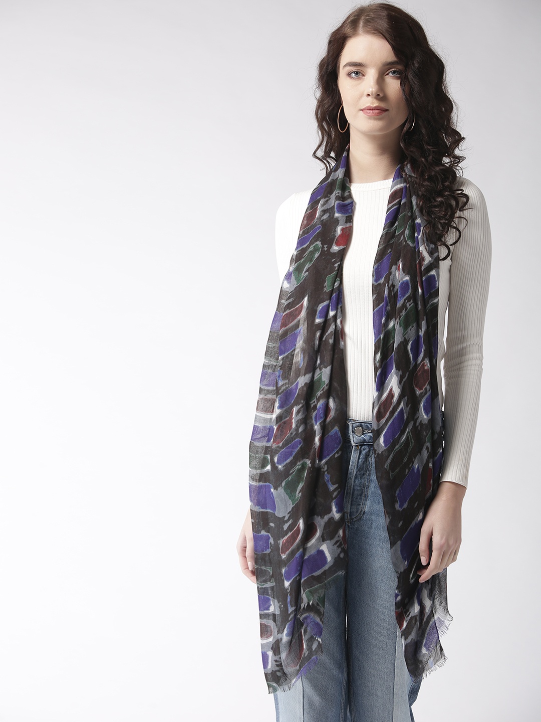 

Style Quotient Women Black & Grey Printed Stole