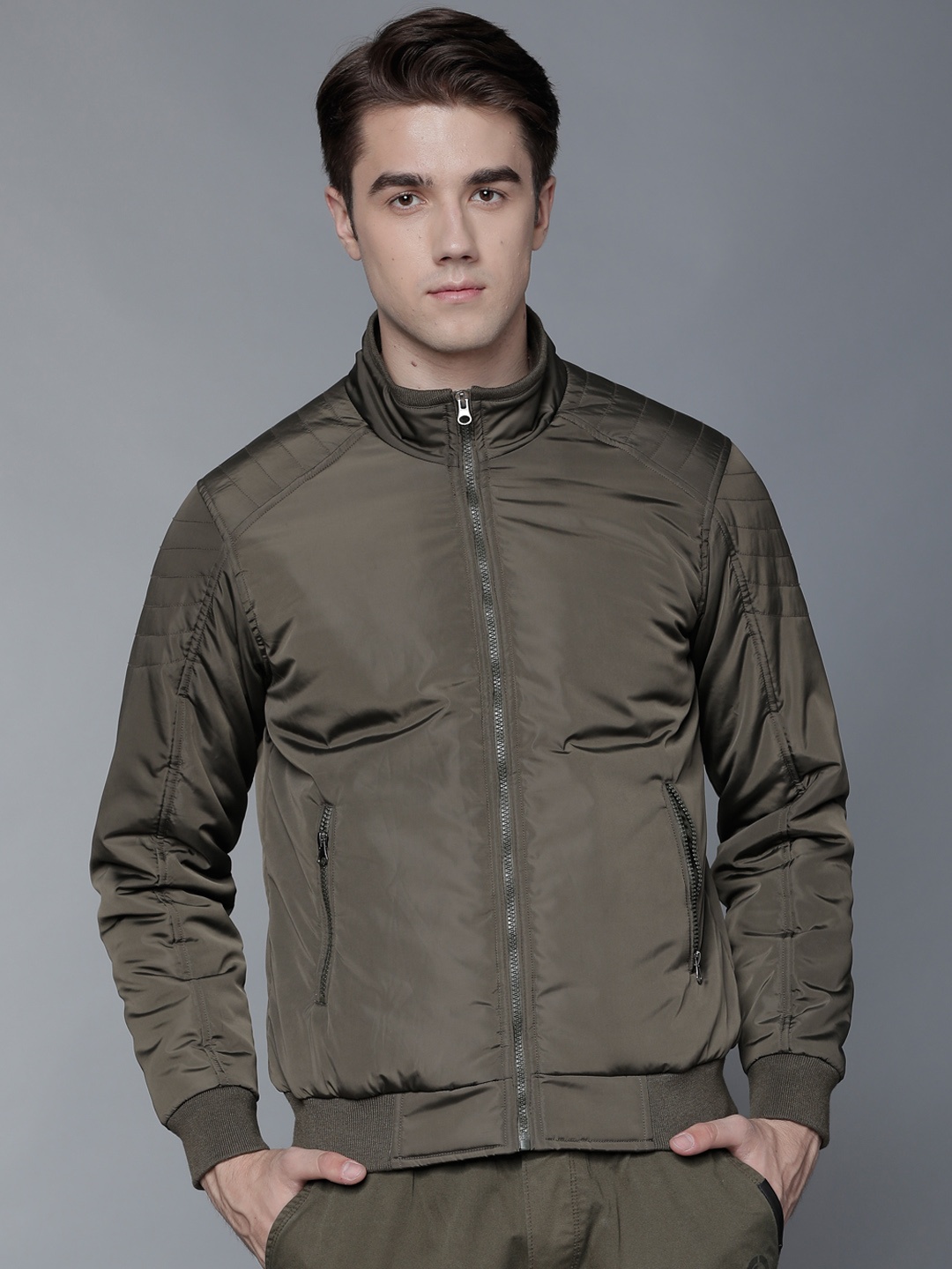 

LOCOMOTIVE Men Olive Green Solid Bomber