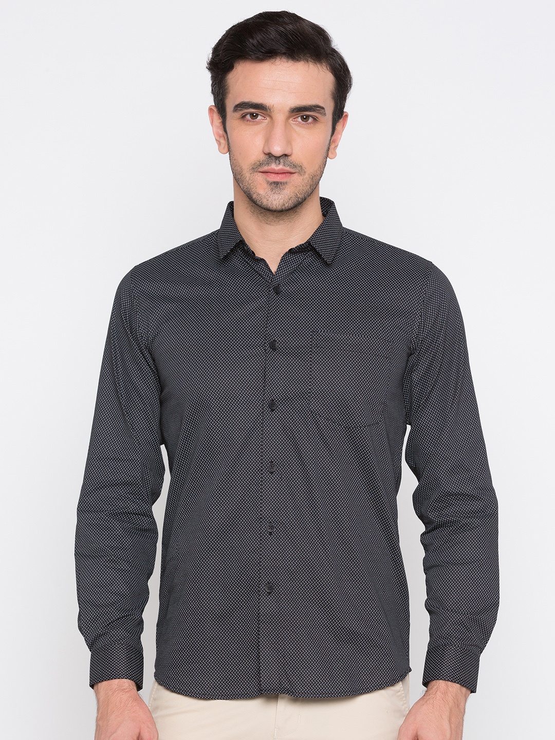 

Globus Men Black & Grey Slim Fit Printed Casual Shirt