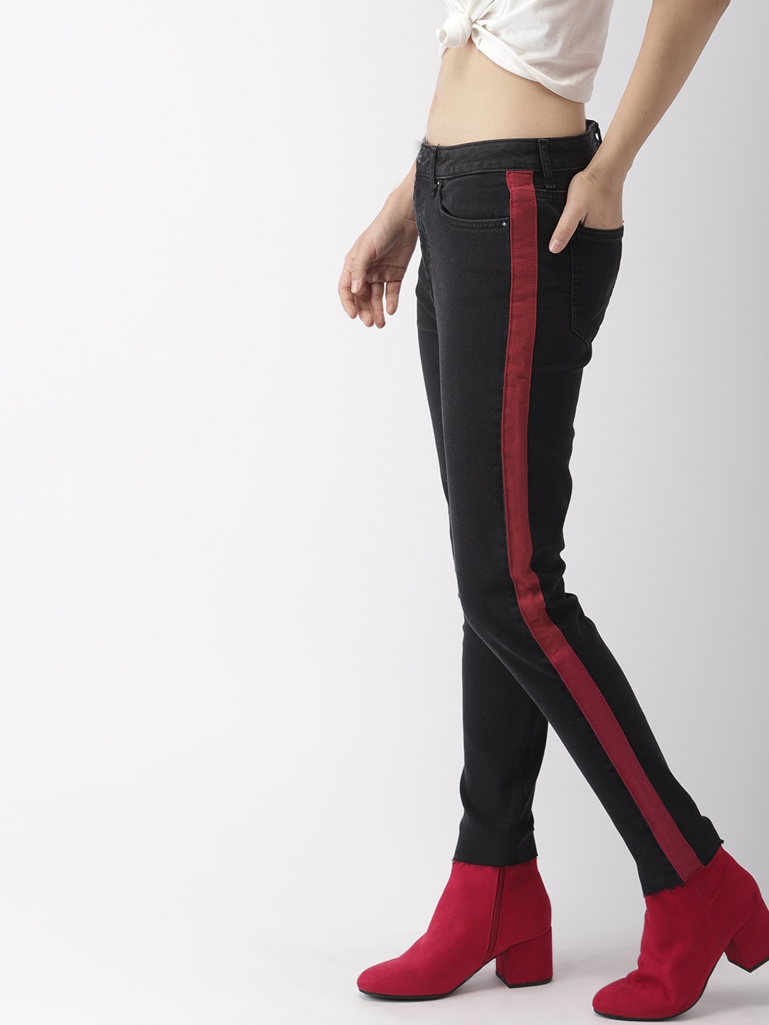 

FOREVER 21 Women Black Skinny Fit Mid-Rise Clean Look Stretchable Jeans