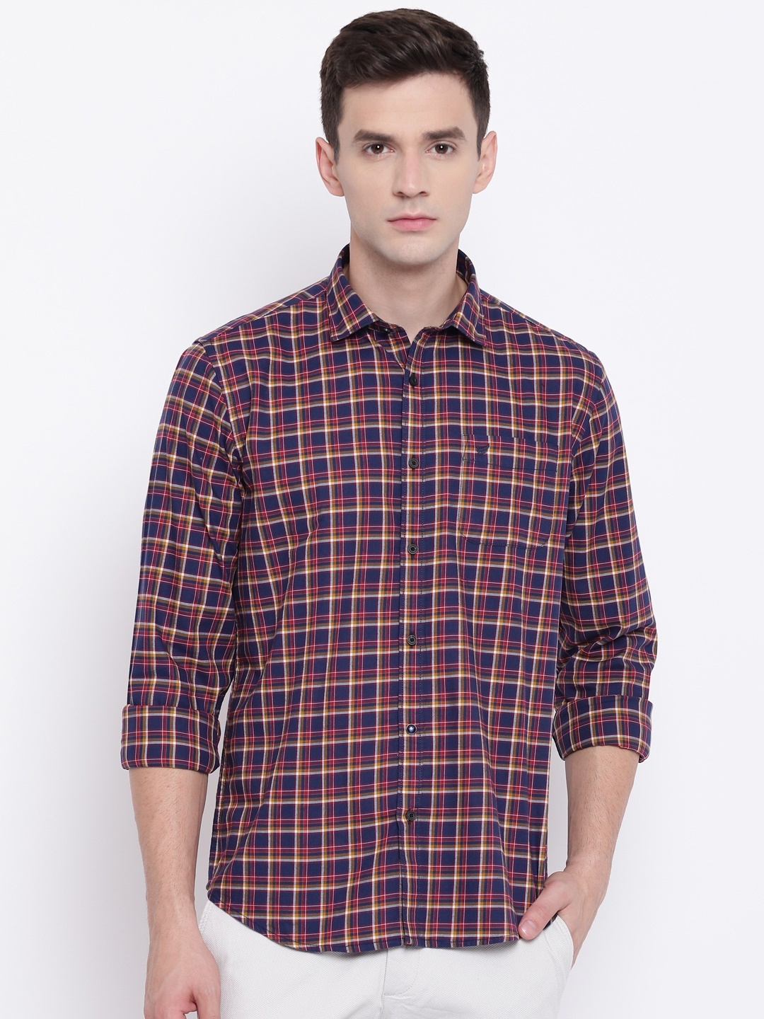 

Blackberrys Men Navy & Red Slim Fit Checked Casual Shirt, Navy blue