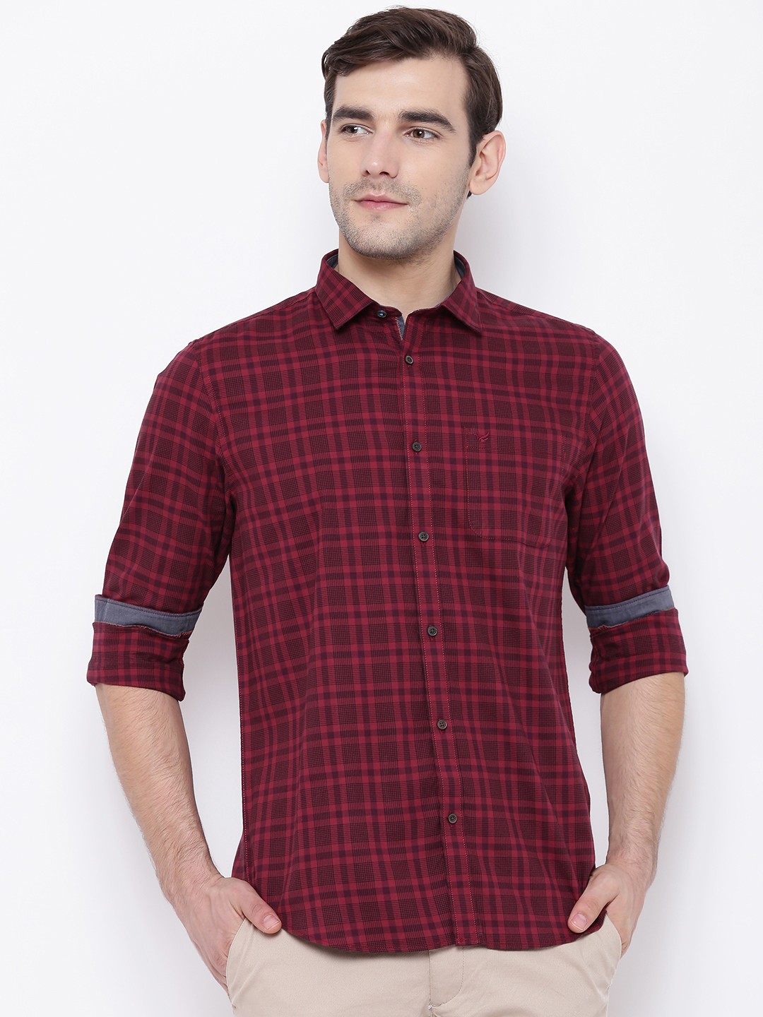 

Blackberrys Men Maroon & Black Slim Fit Checked Casual Shirt