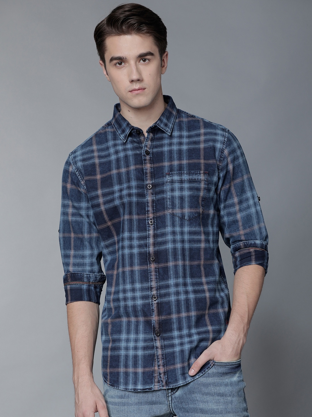 

LOCOMOTIVE Men Navy Blue Slim Fit Printed Casual Shirt