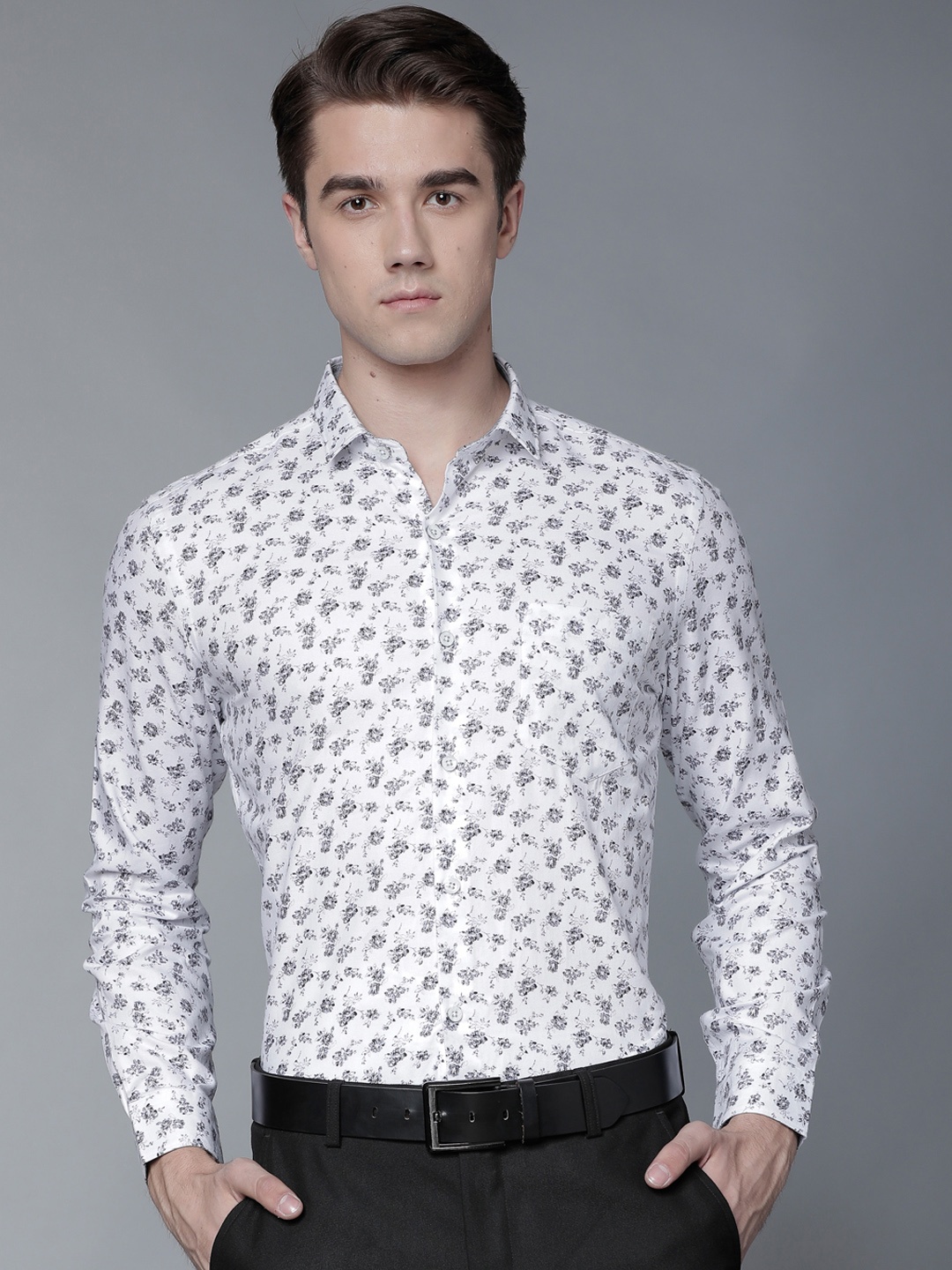 

Black coffee Men White & Grey Slim Fit Printed Formal Shirt