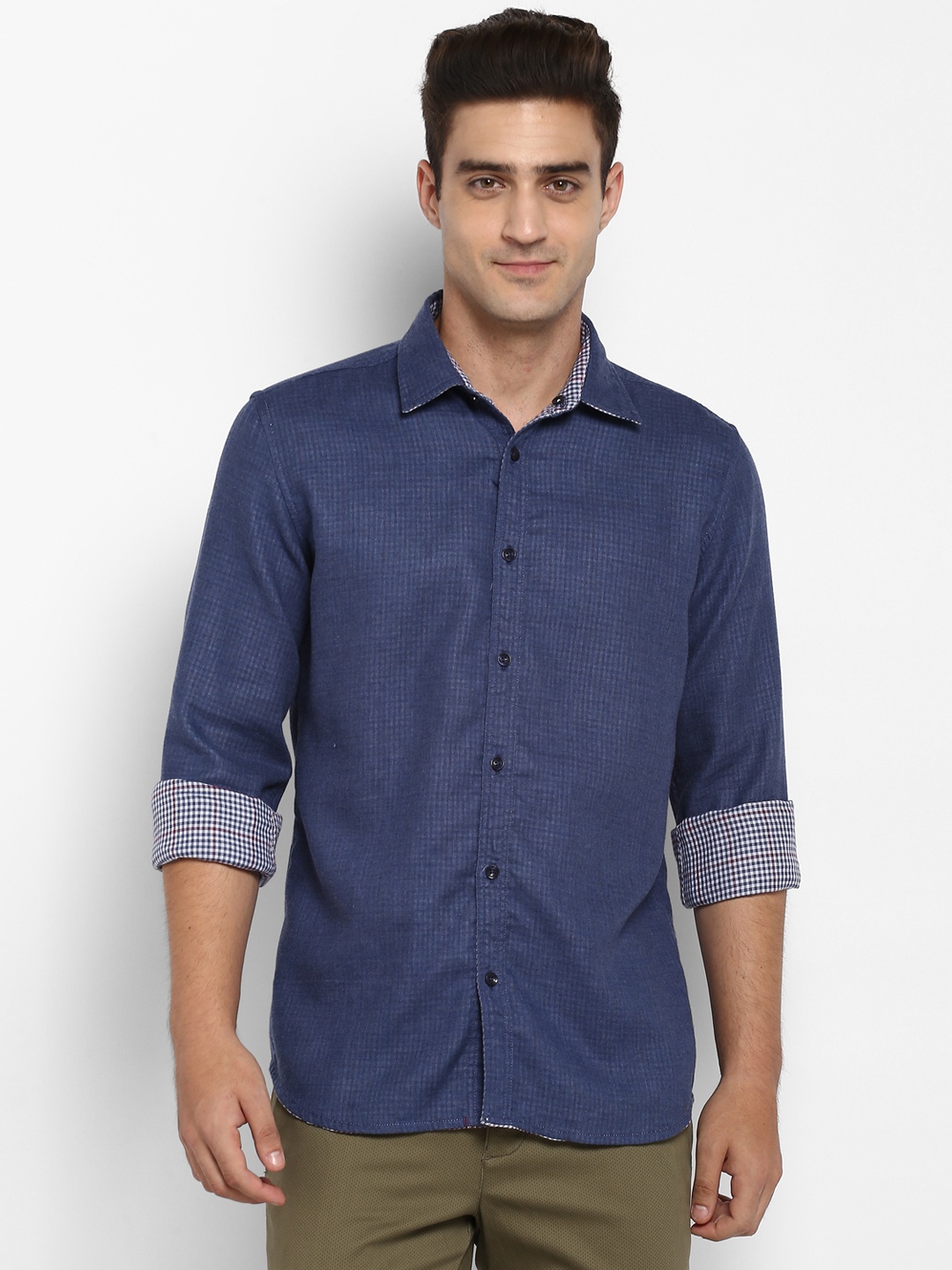

Parx Men Blue Slim Fit Solid Casual Shirt
