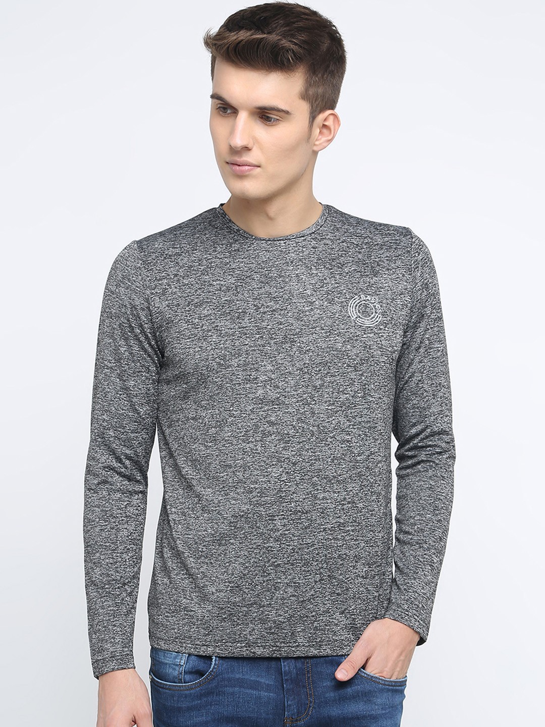 

Basics Men Grey Solid Round Neck T-shirt