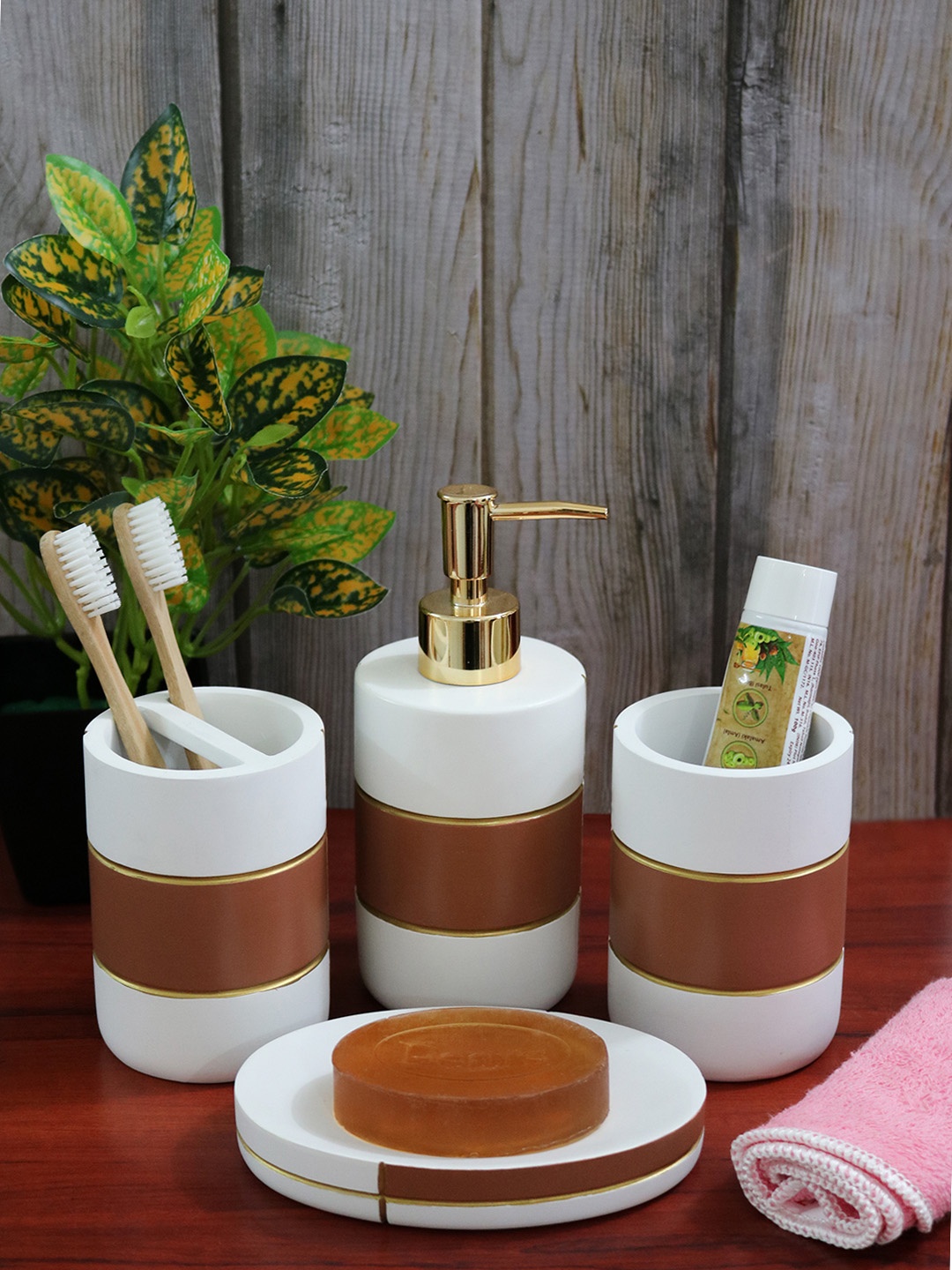 

Shresmo Set Of 4 White & Brown Polyresin Bath Accessories