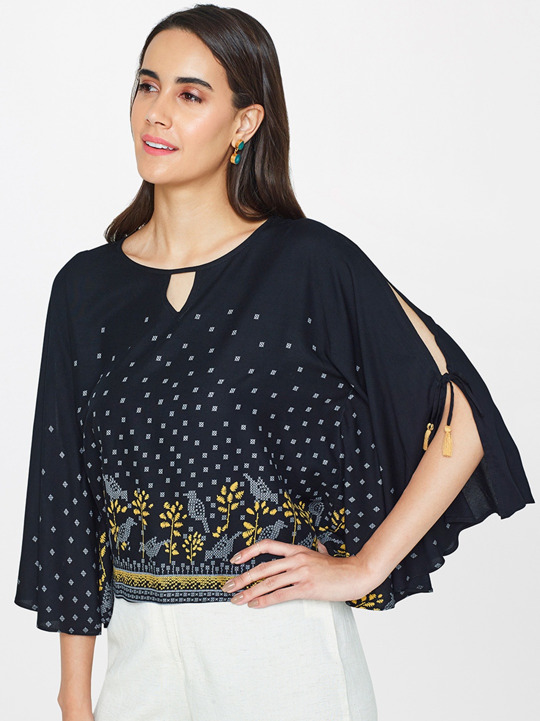 

Global Desi Women Black Printed Kaftan Top
