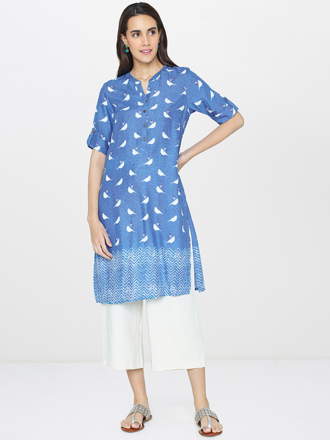 

Global Desi Blue & White Printed Tunic