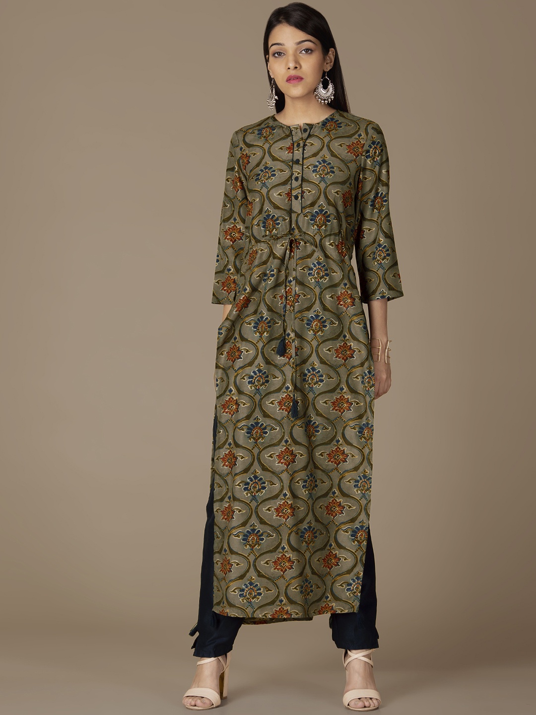 

INDYA Women Grey & Blue Floral Print Straight Kurta