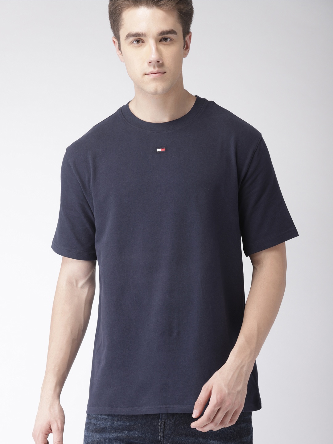 

Tommy Hilfiger Men Navy Blue Solid Round Neck T-shirt