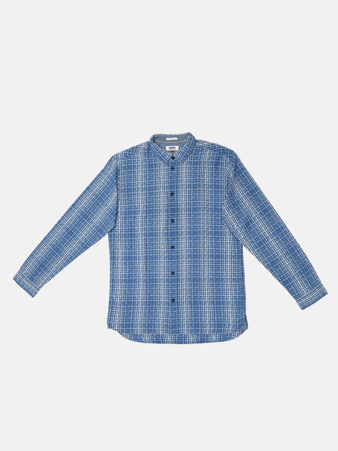 

Tommy Hilfiger Men Blue & White Regular Fit Checked Casual Shirt