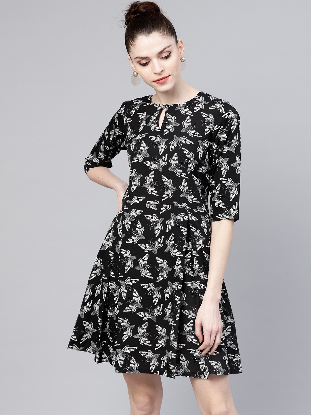 

Gerua By Libas Women Black White Printed A-Line Dress