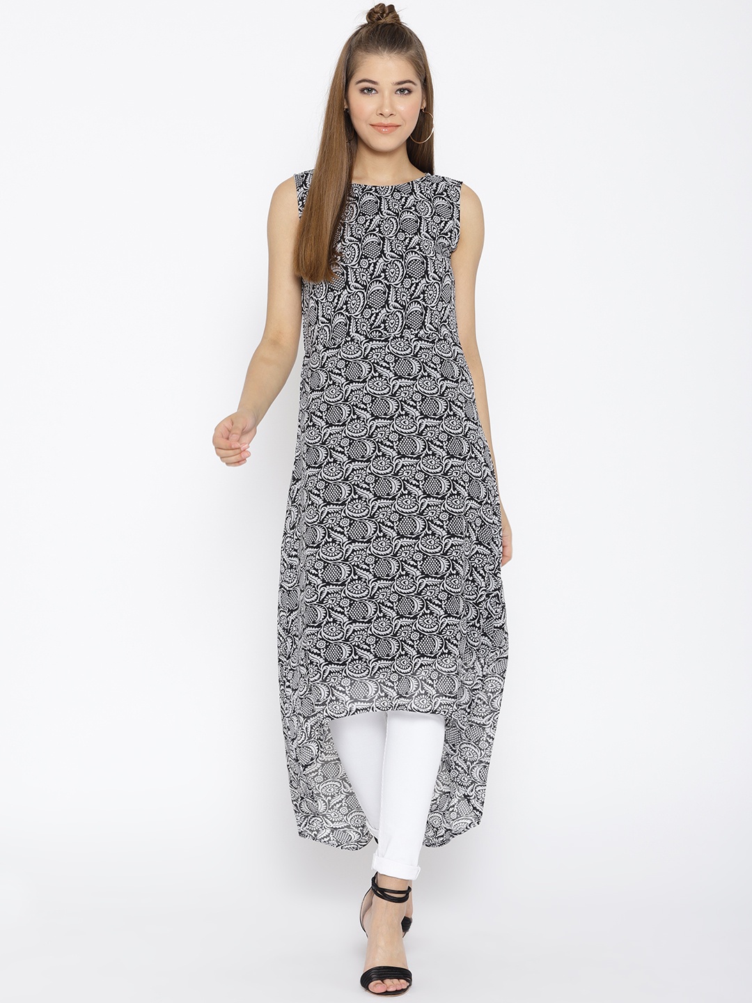 

Cottinfab Women Black & White Printed A-Line Kurta