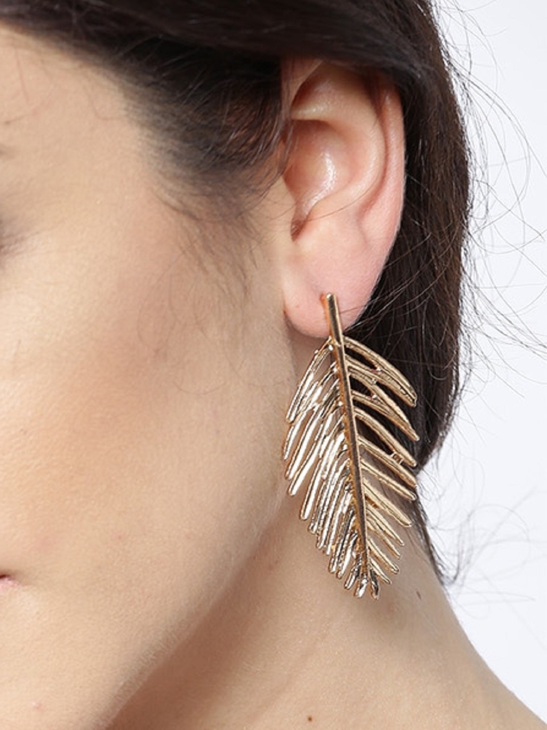 

OOMPH Rose Gold-Toned Handcrafted Leaf Shaped Drop Earrings