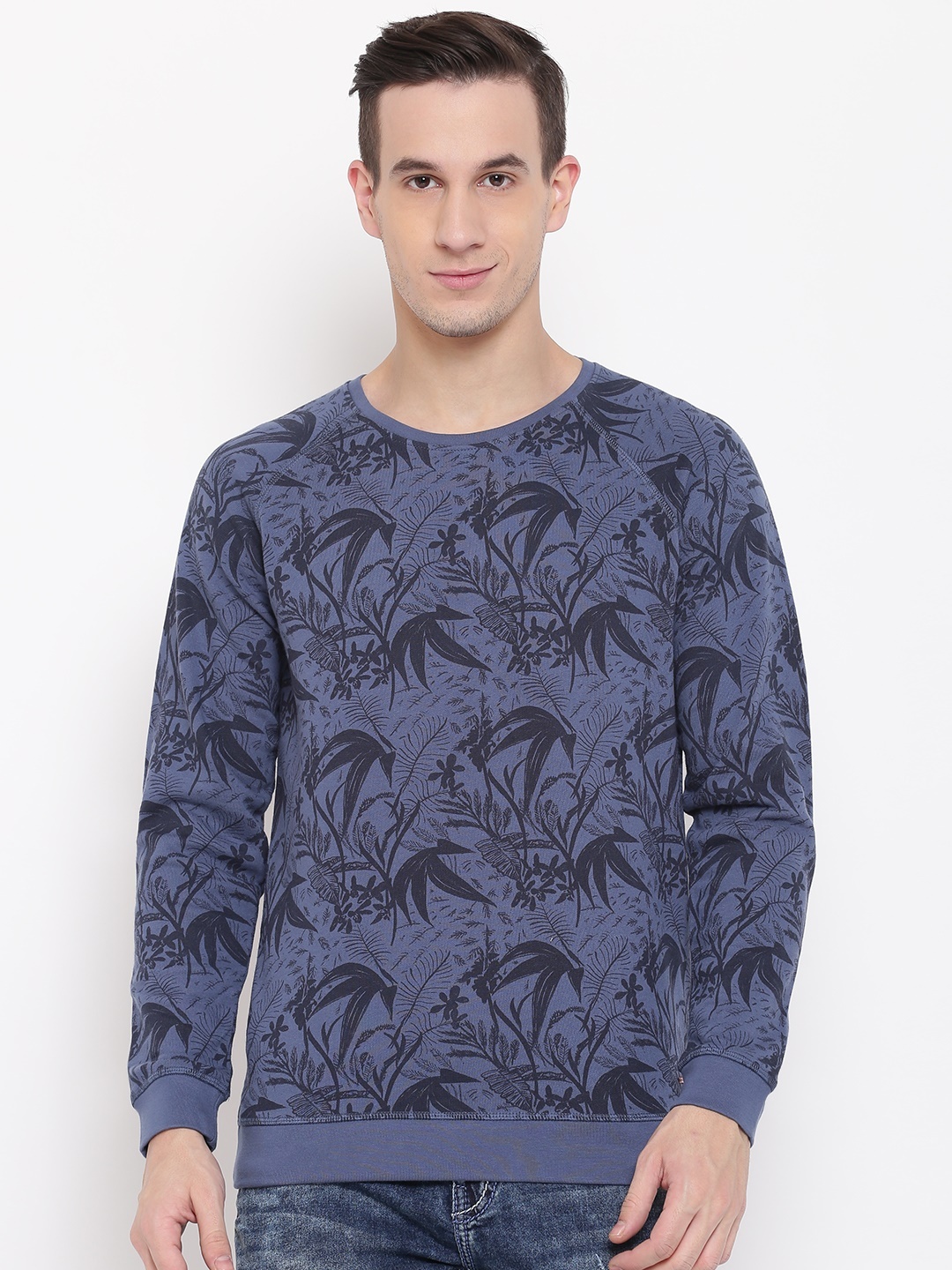 

SPYKAR Men Blue Printed Sweatshirt