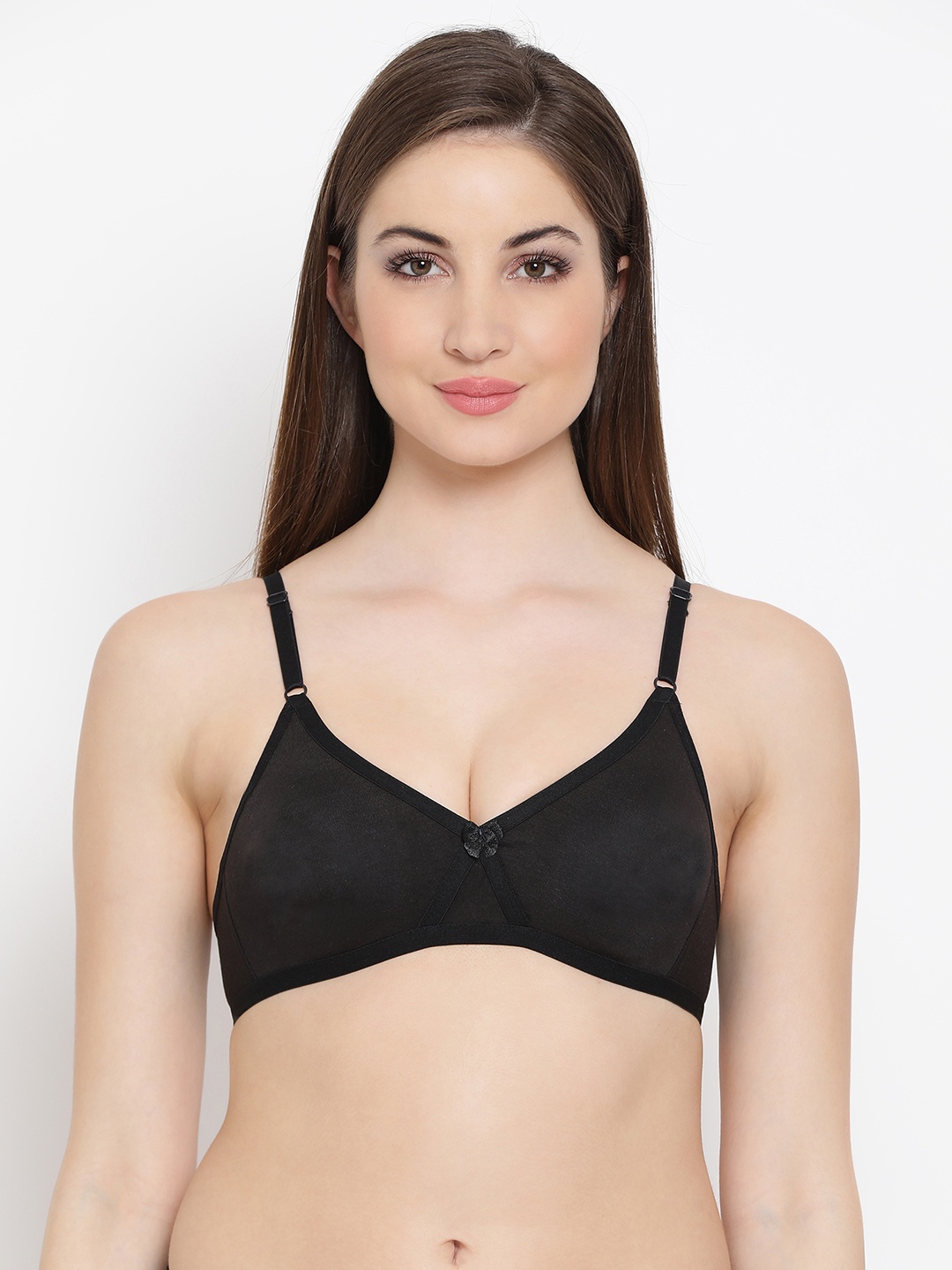 

Clovia Cotton Rich T Shirt Bra With Cross-Over Moulded Cups In Black