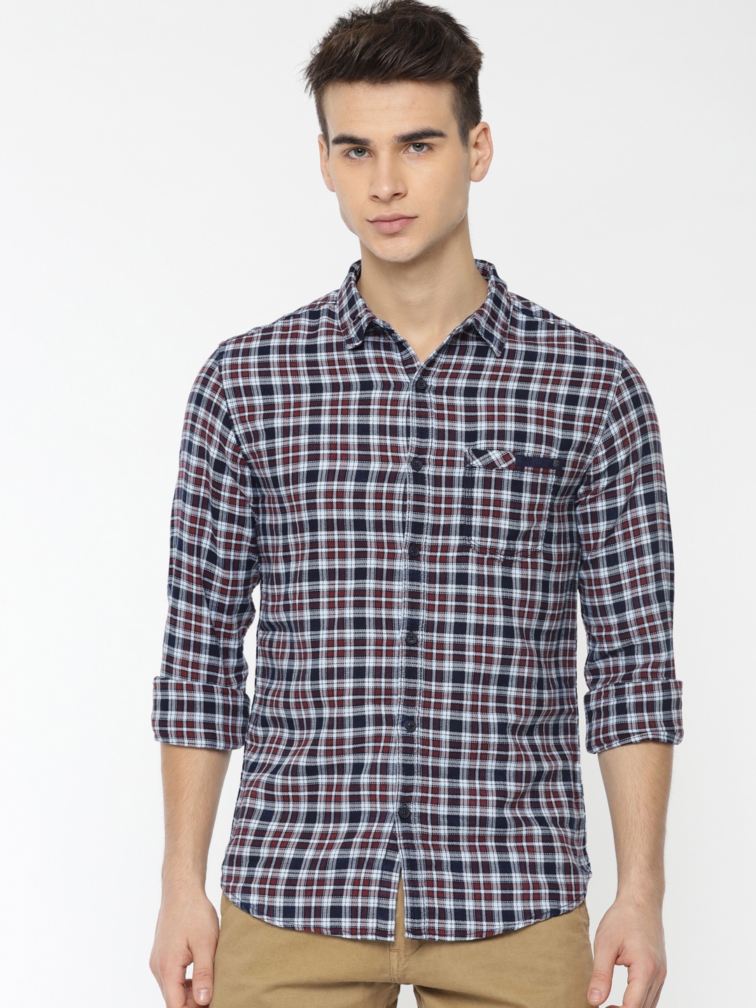 

SPYKAR Men Maroon & Navy Blue Slim Fit Checked Casual Shirt