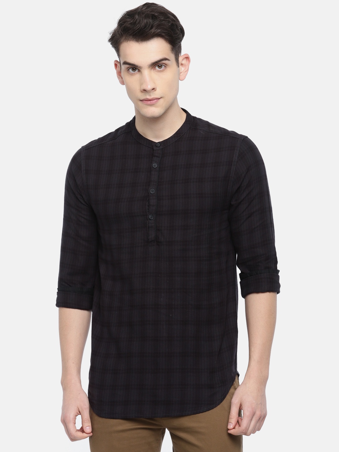 

SPYKAR Men Grey Slim Fit Checked Casual Shirt