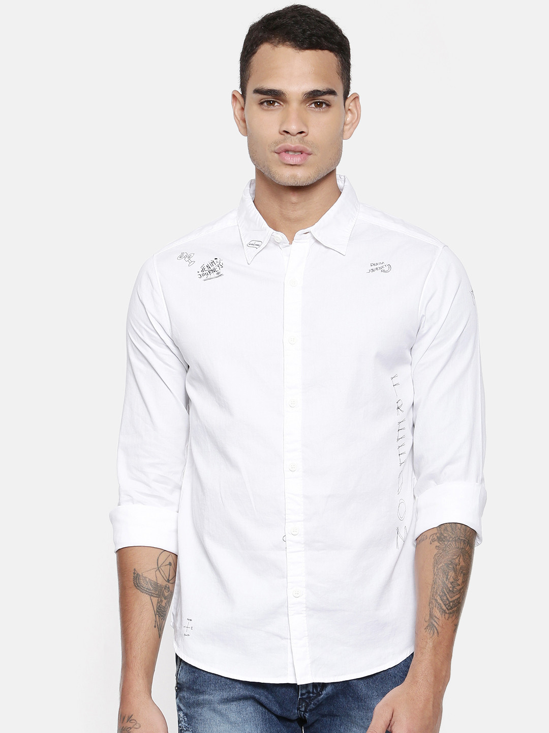 

SPYKAR Men White Slim Fit Printed Casual Shirt