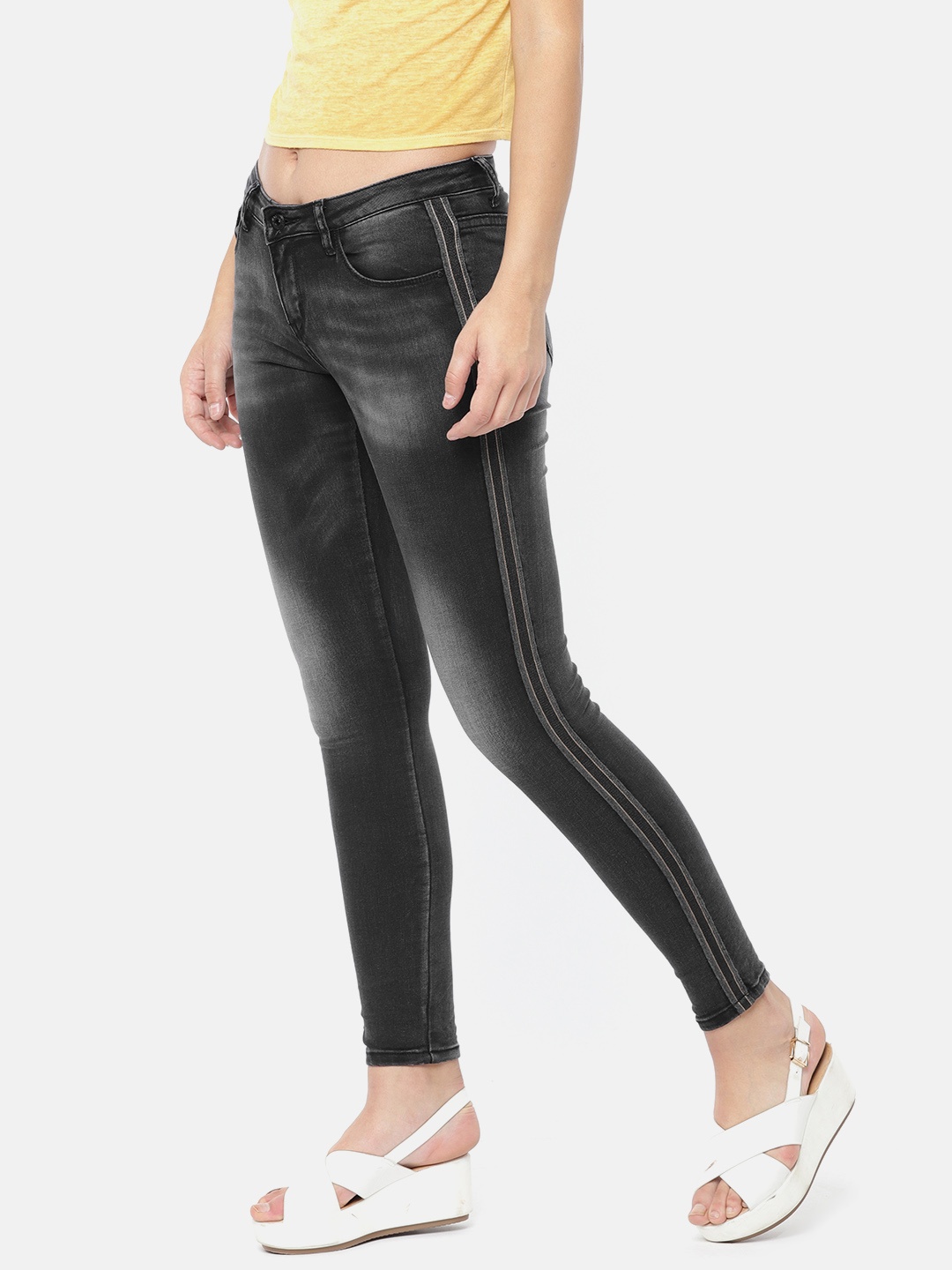 

Deal Jeans Women Grey Skinny Fit Mid-Rise Clean Look Stretchable Cropped Jeans