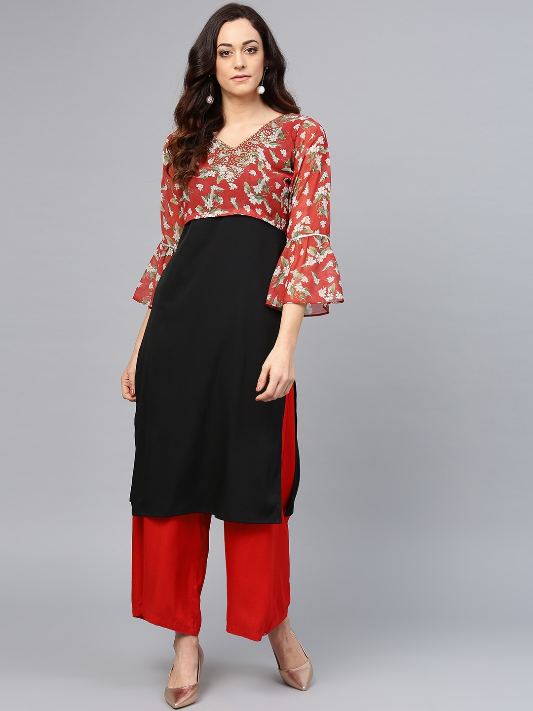 

Ahalyaa Women Black & Red Solid Layered Straight Kurta